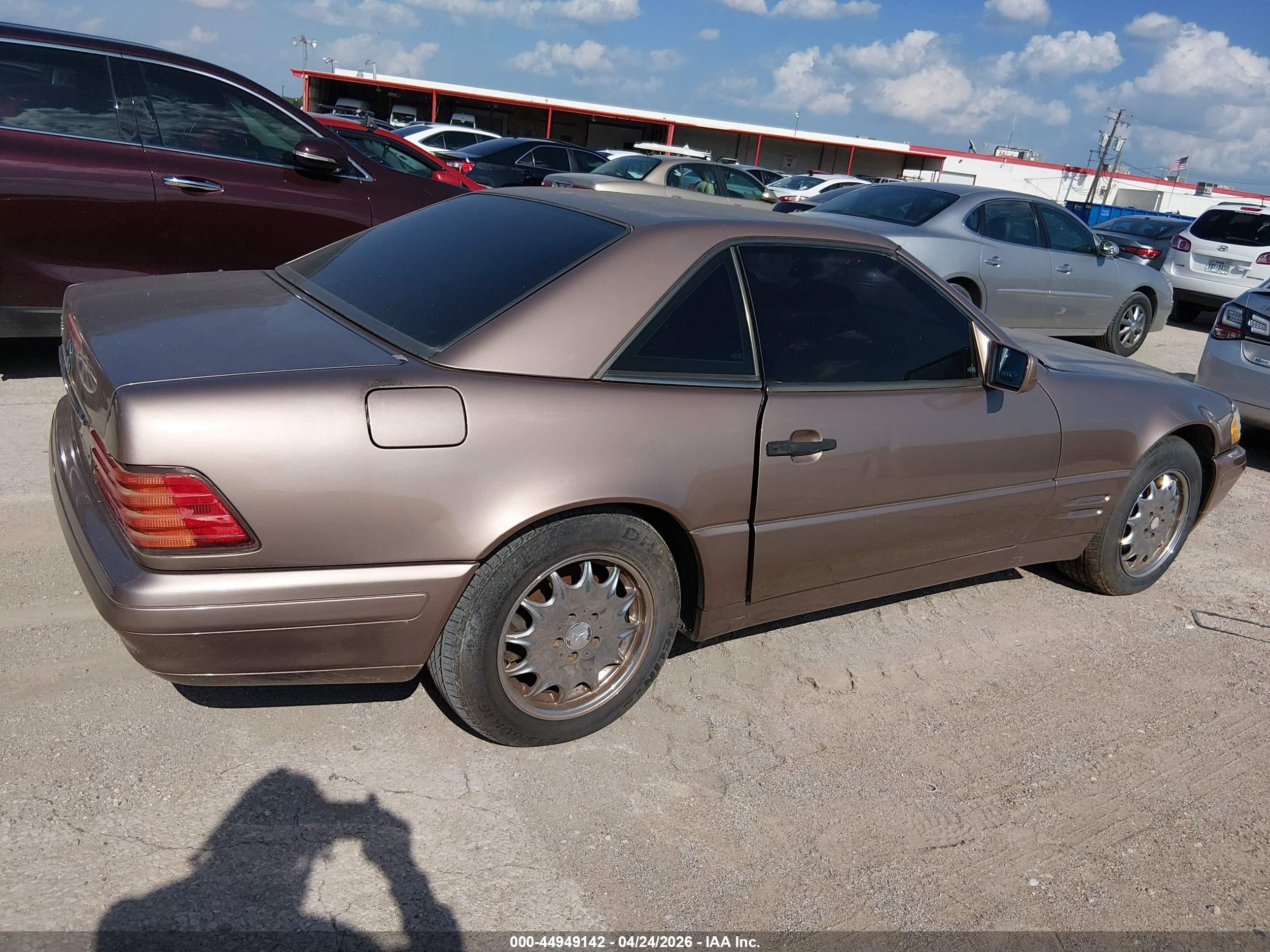 1997 Mercedes-benz Sl 500   Beige vin: WDBFA67F7VF142479