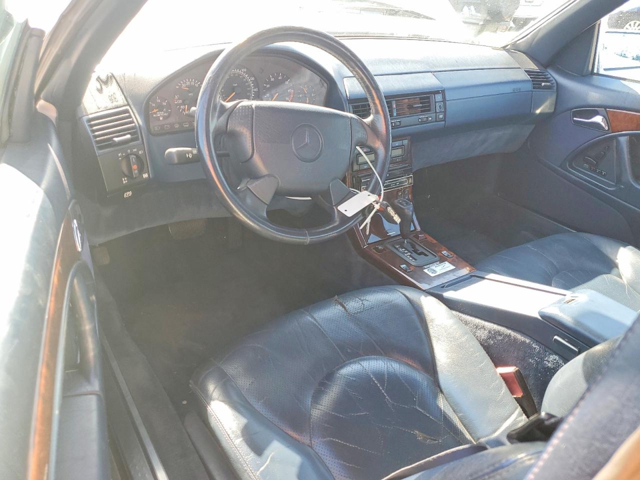1998 Mercedes-benz Sl 500 White vin: WDBFA67F8WF170857