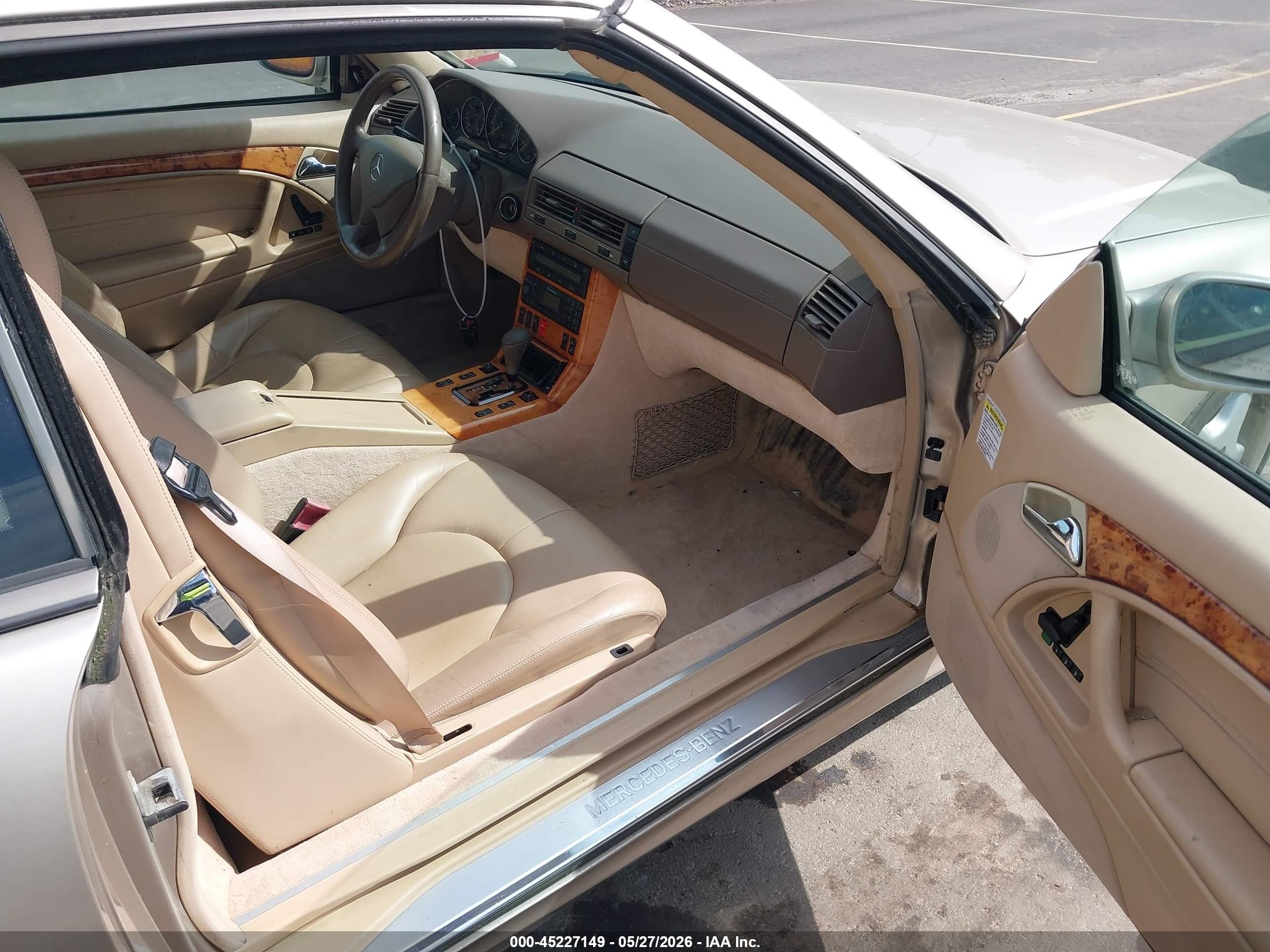 2001 Mercedes-benz Sl 500   Gold vin: WDBFA68F01F198448
