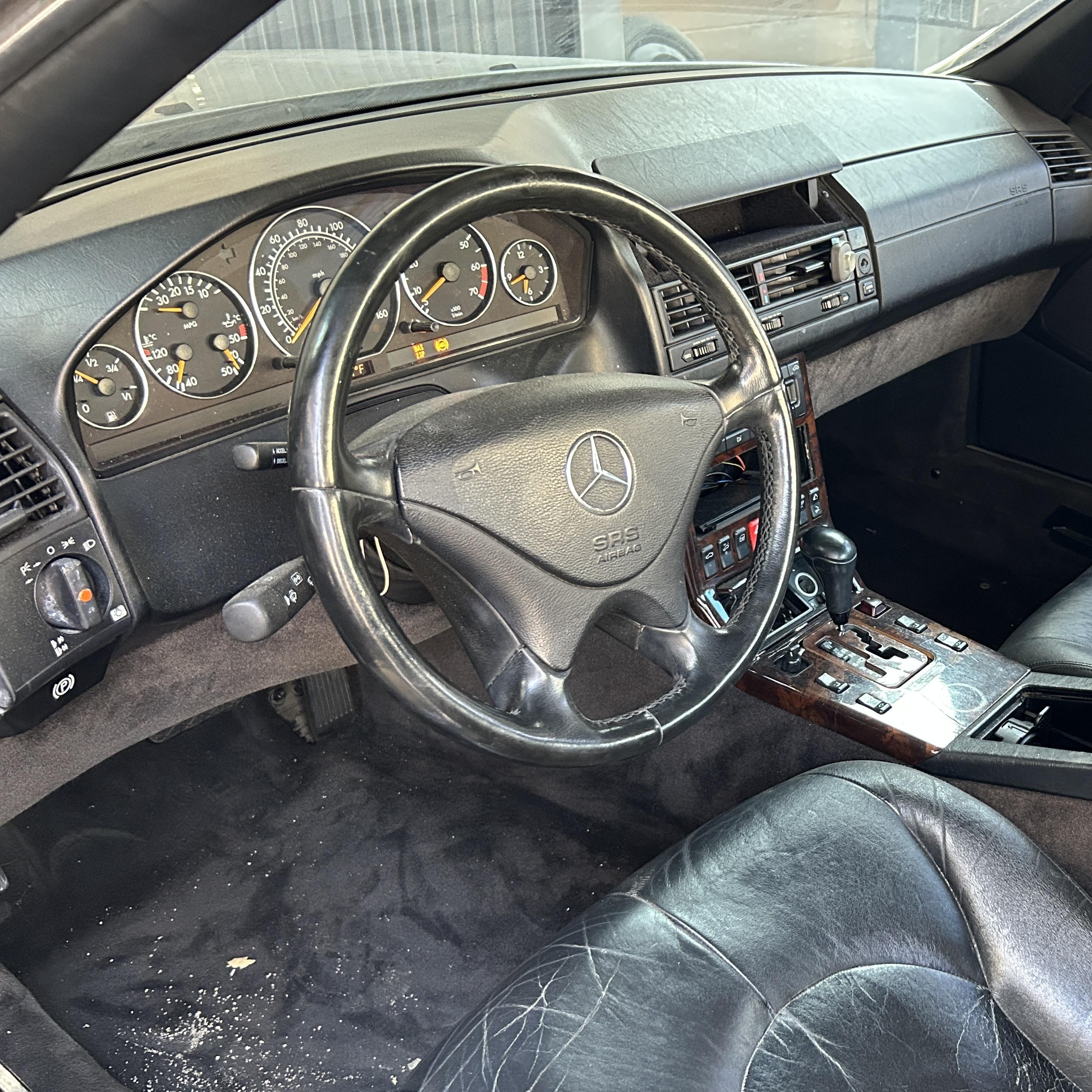 2001 Mercedes-benz Sl 500   vin: WDBFA68F01F200280