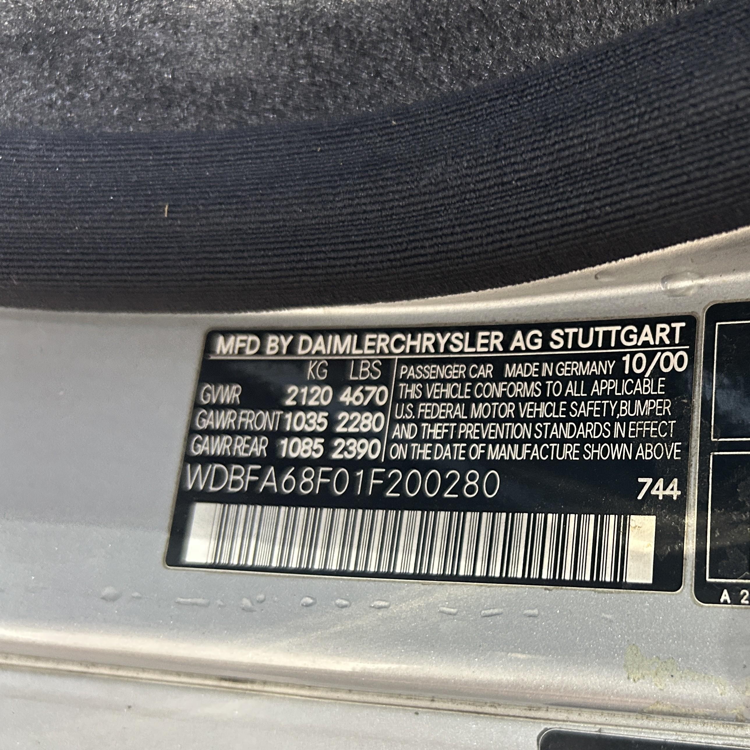 2001 Mercedes-benz Sl 500   vin: WDBFA68F01F200280