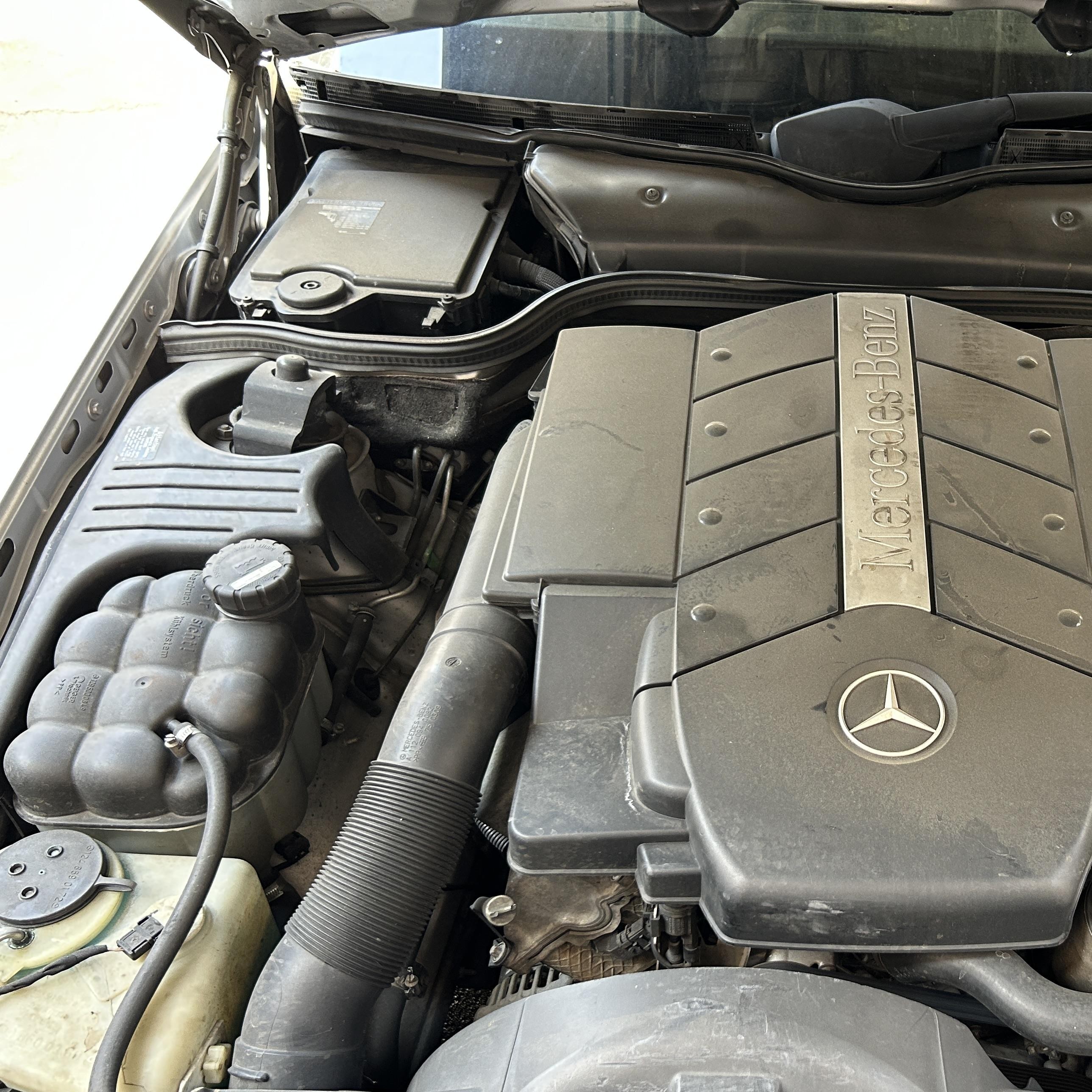2001 Mercedes-benz Sl 500   vin: WDBFA68F01F200280