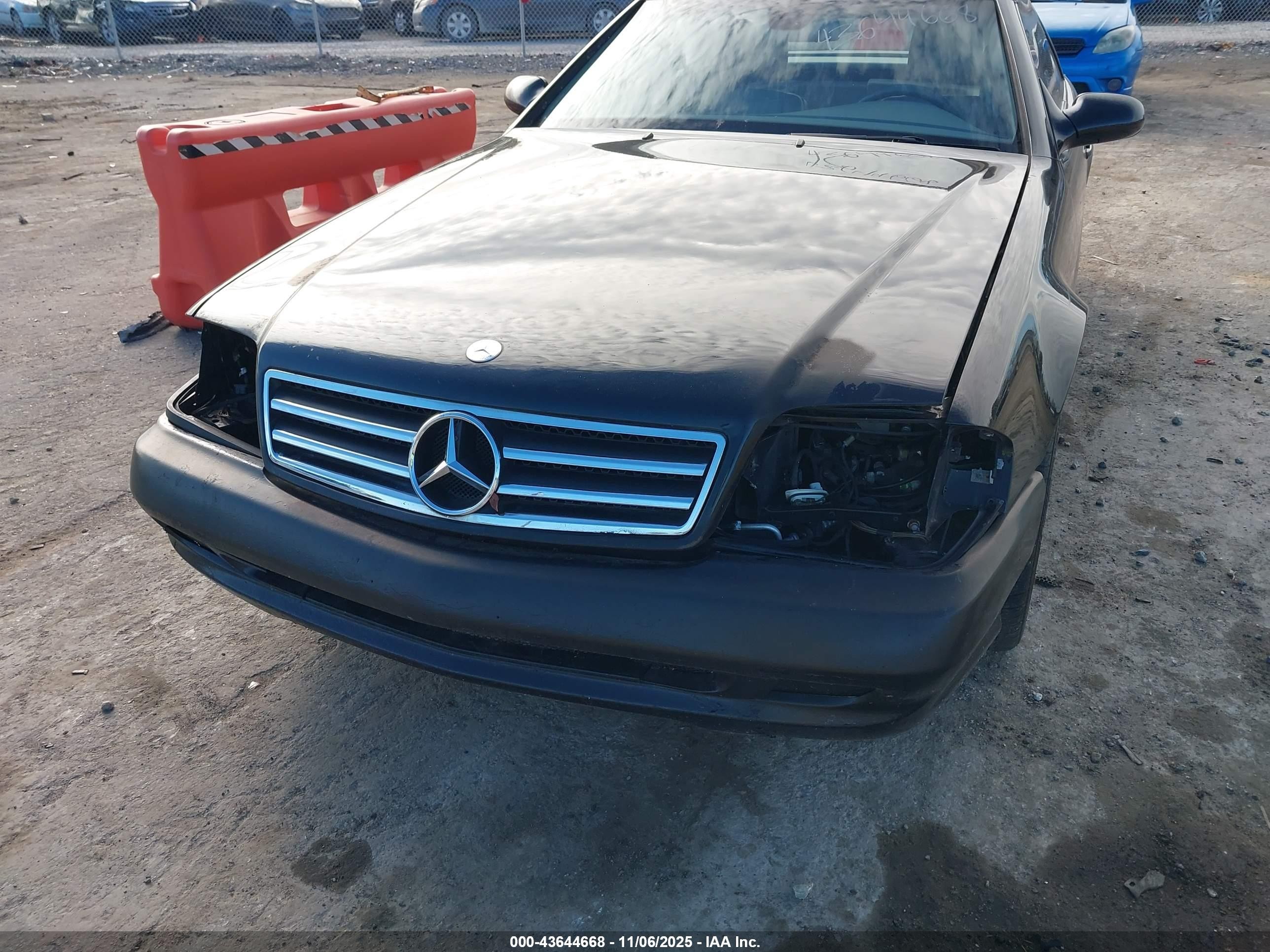 2002 Mercedes-benz Sl 500   Черный vin: WDBFA68F02F204928