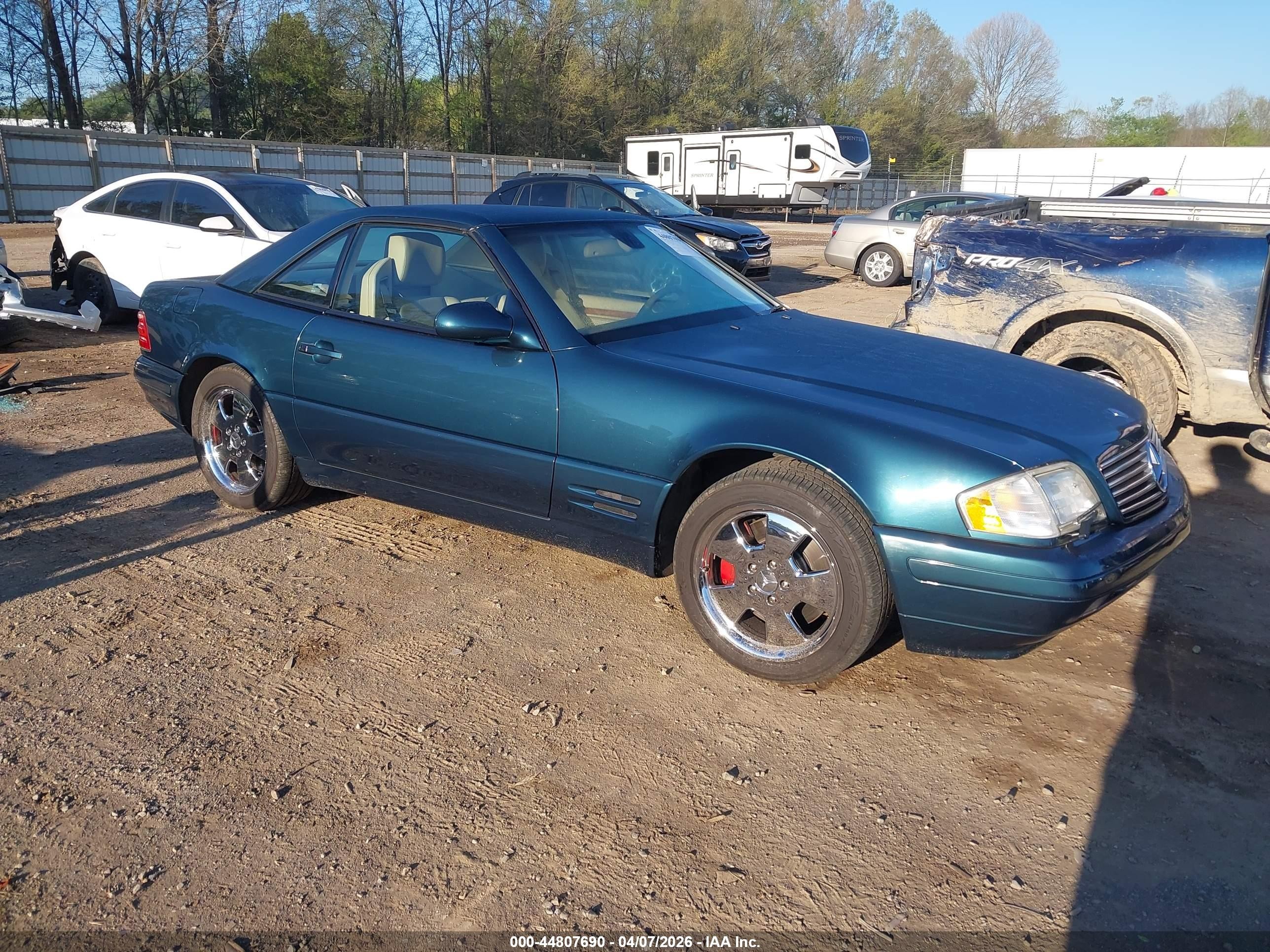 2000 Mercedes-benz Sl 500   Зеленый vin: WDBFA68F0YF189629