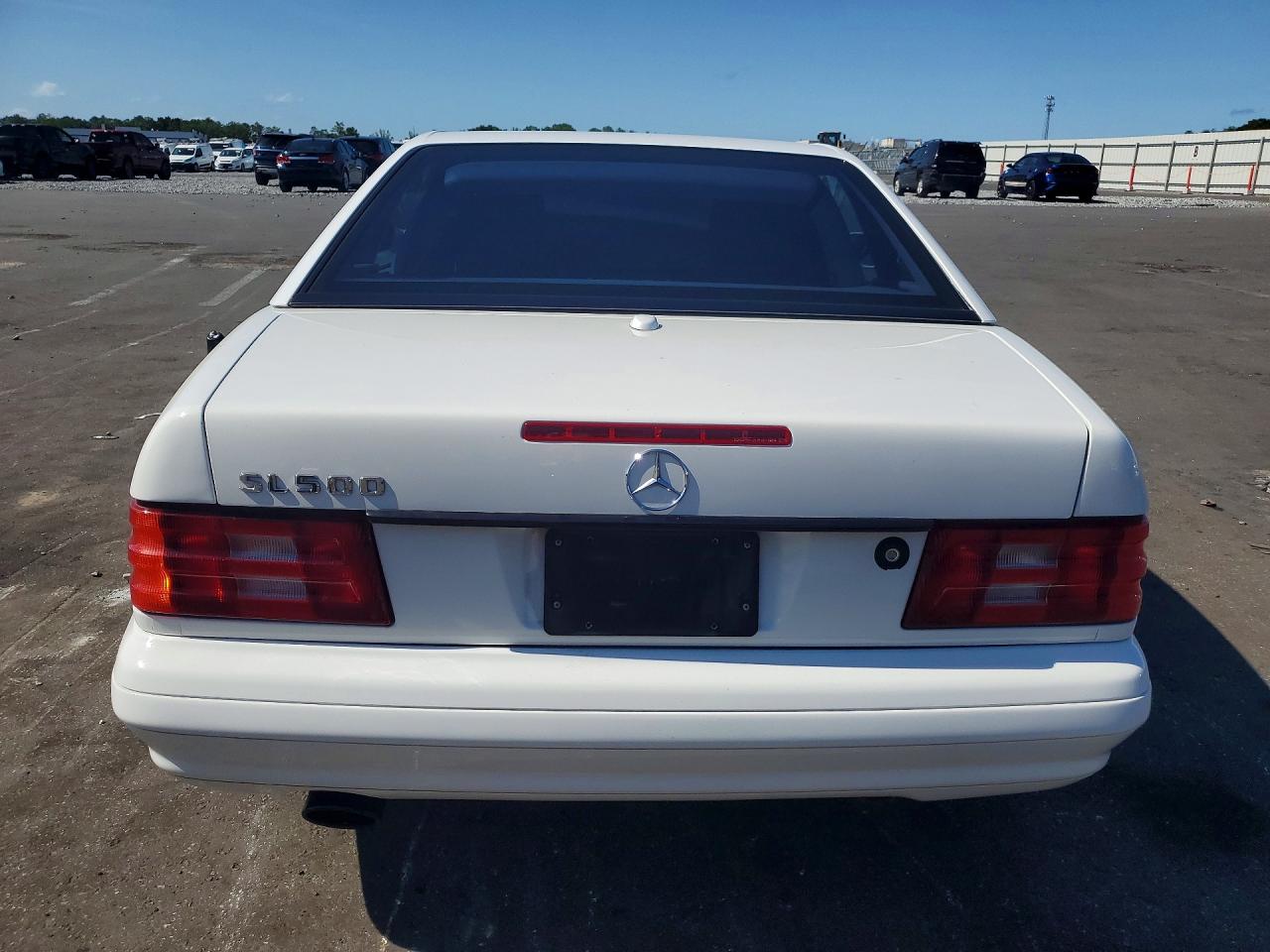 2000 Mercedes-benz Sl 500 White vin: WDBFA68F1YF190238