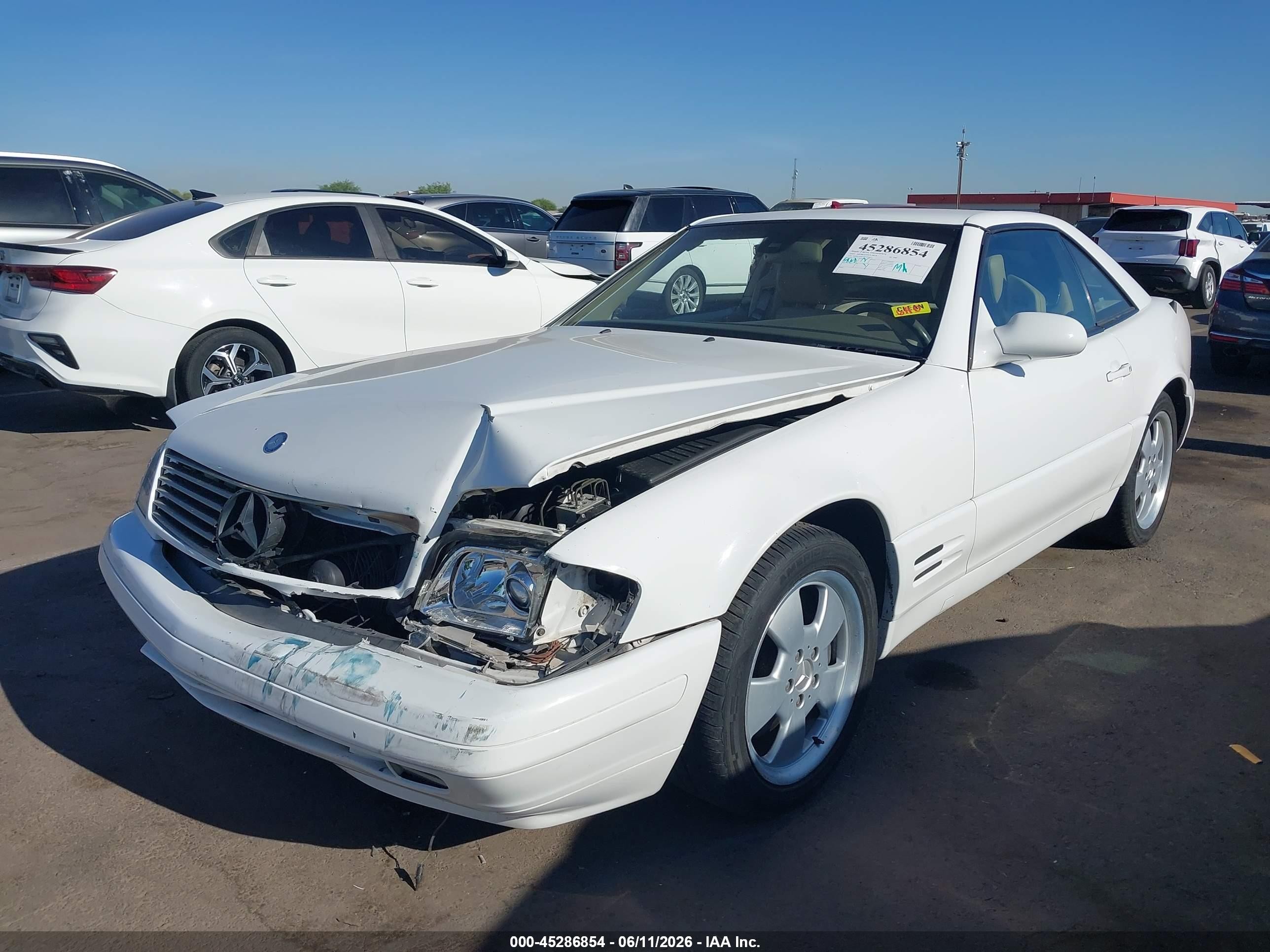 2000 Mercedes-benz Sl 500   Белый vin: WDBFA68F1YF194452