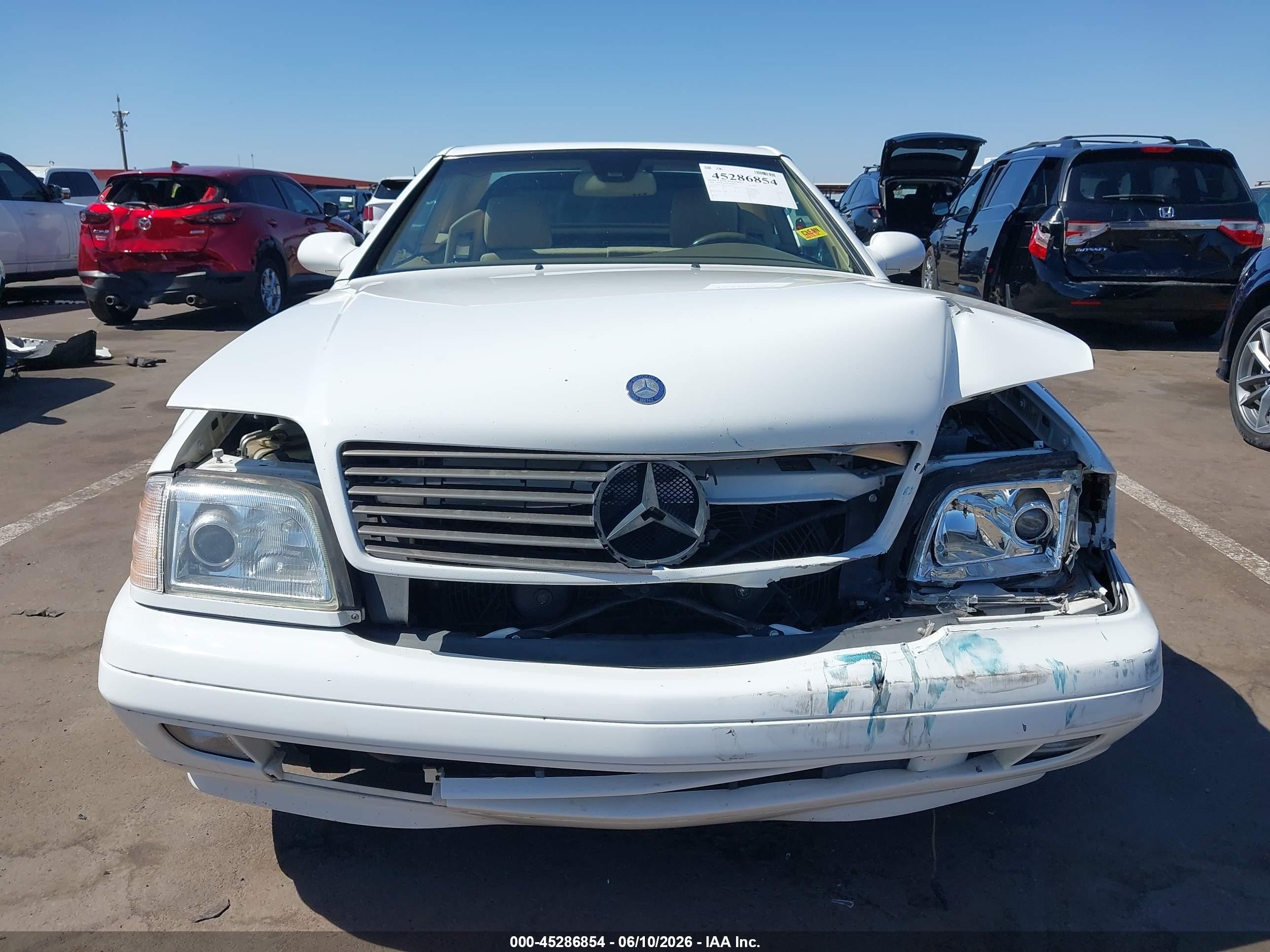 2000 Mercedes-benz Sl 500   Белый vin: WDBFA68F1YF194452