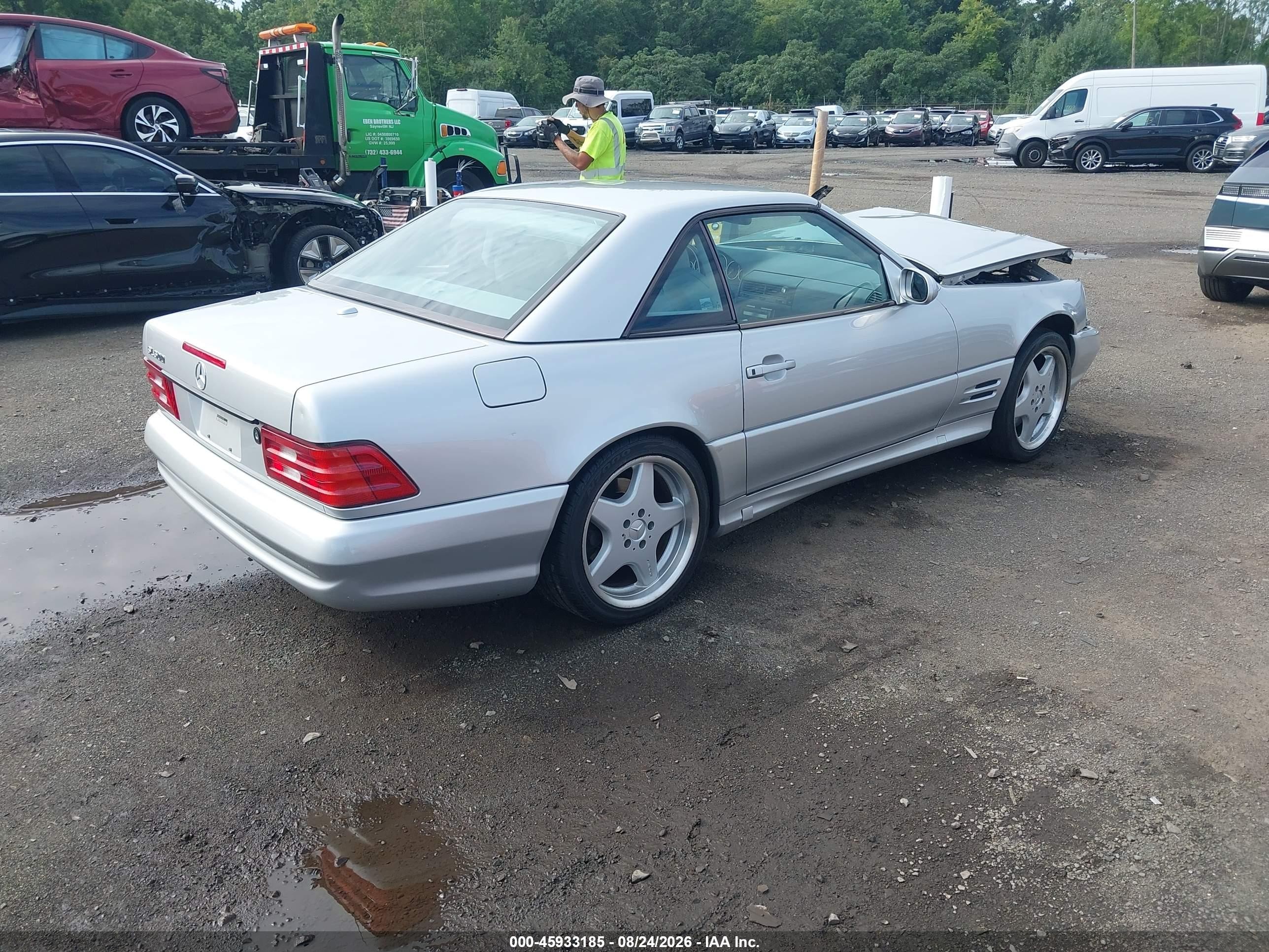2001 Mercedes-benz Sl 500   Silver vin: WDBFA68F21F197155