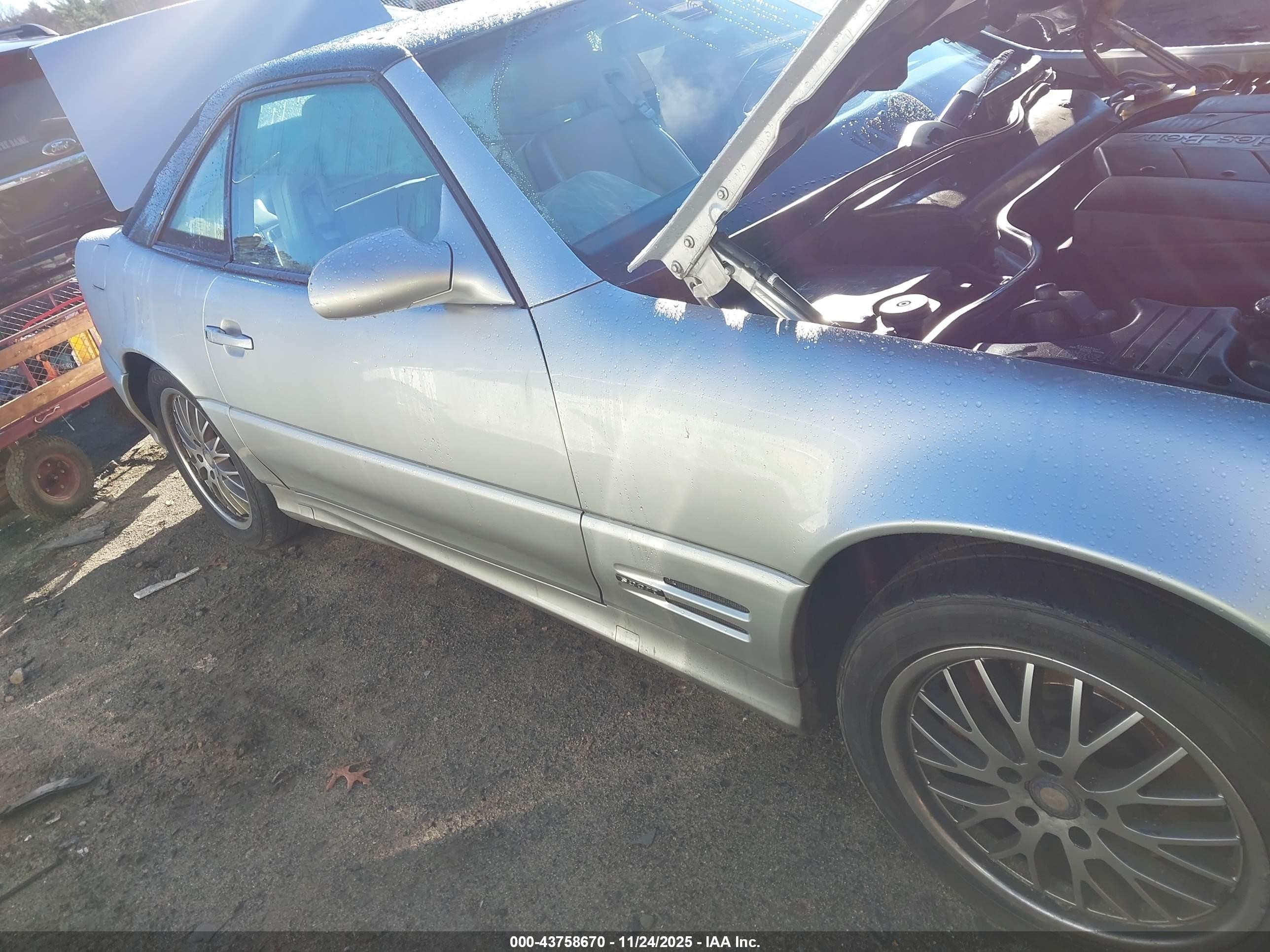 2000 Mercedes-benz Sl 500   Silver vin: WDBFA68F2YF190510