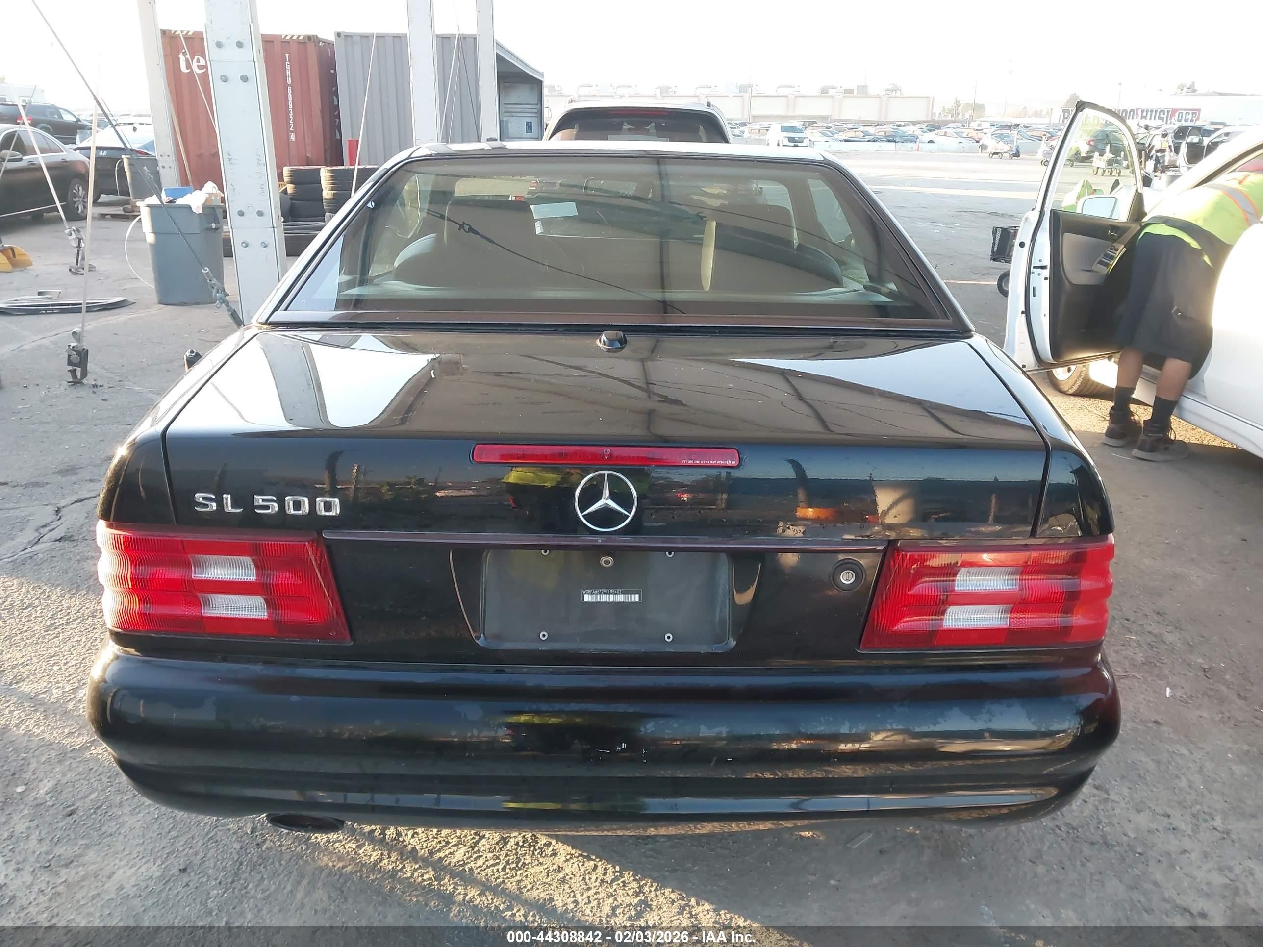 2000 Mercedes-benz Sl 500   Black vin: WDBFA68F2YF195402