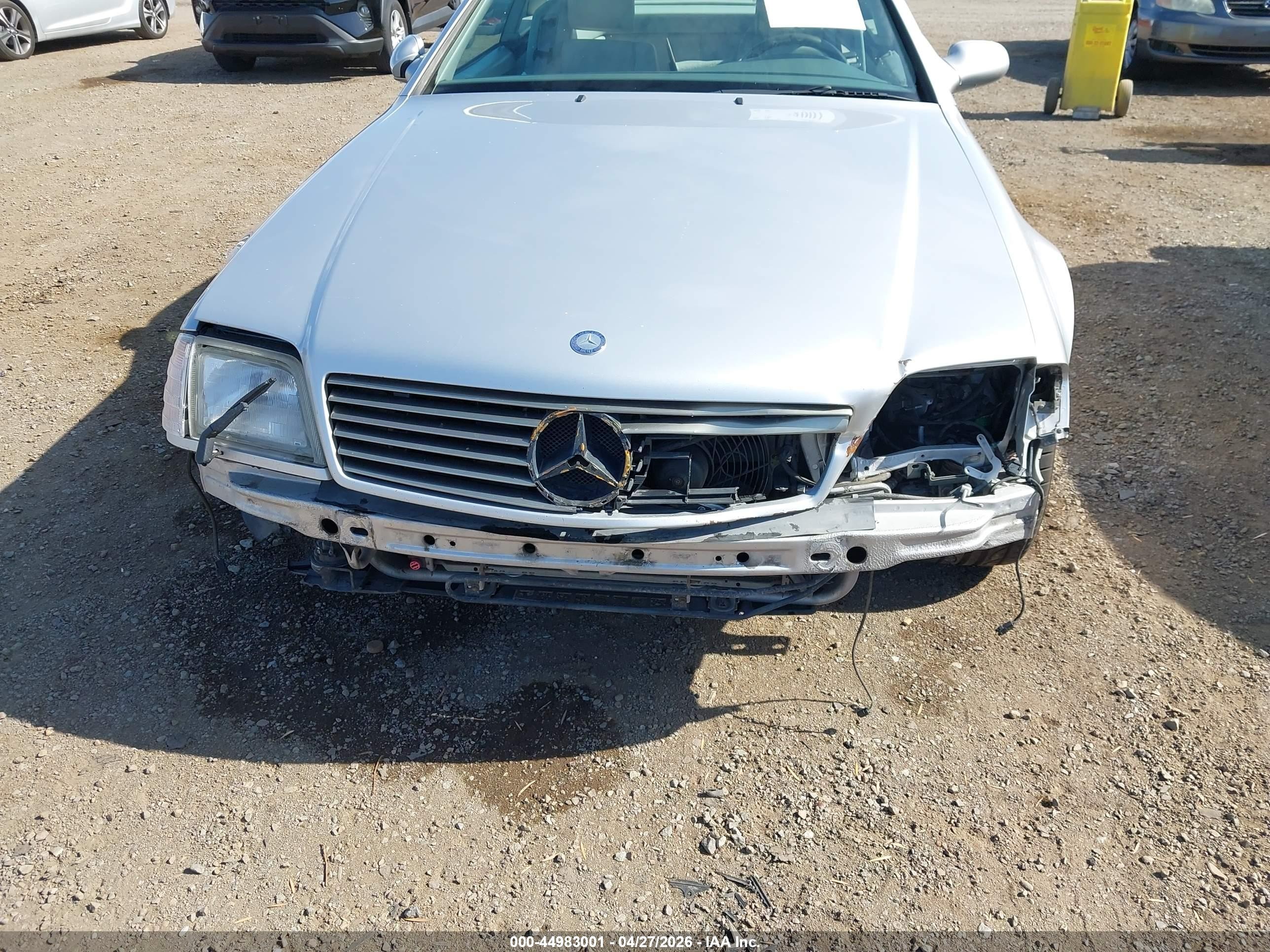 2001 Mercedes-benz Sl 500   Silver vin: WDBFA68F31F195639