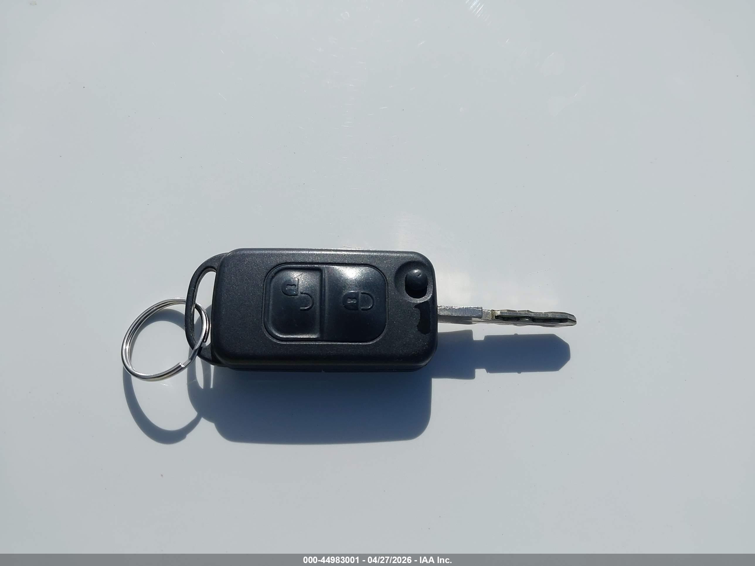 2001 Mercedes-benz Sl 500   Silver vin: WDBFA68F31F195639