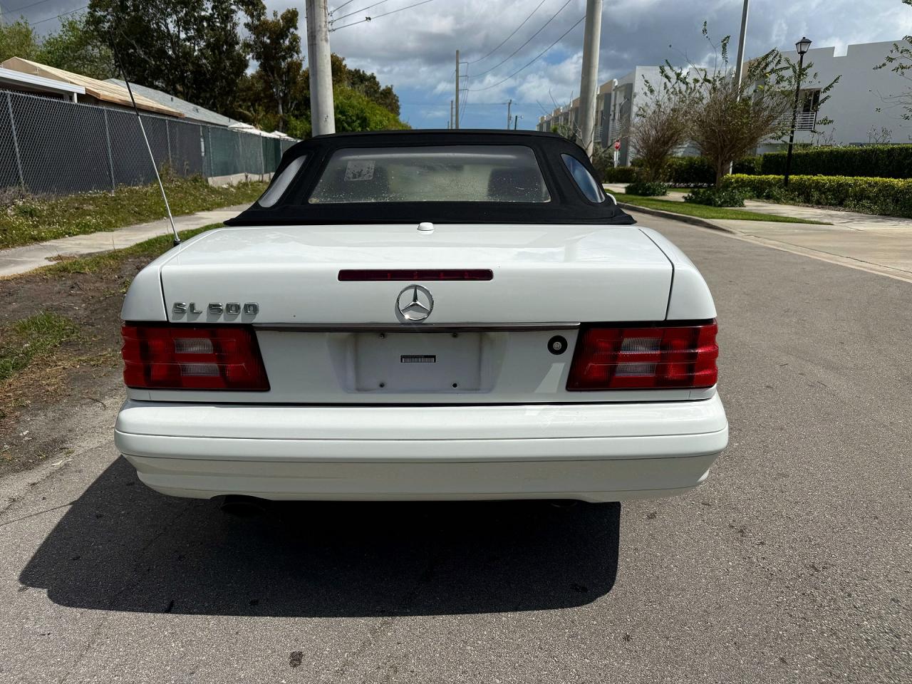 2001 Mercedes-benz Sl 500 White vin: WDBFA68F31F195740