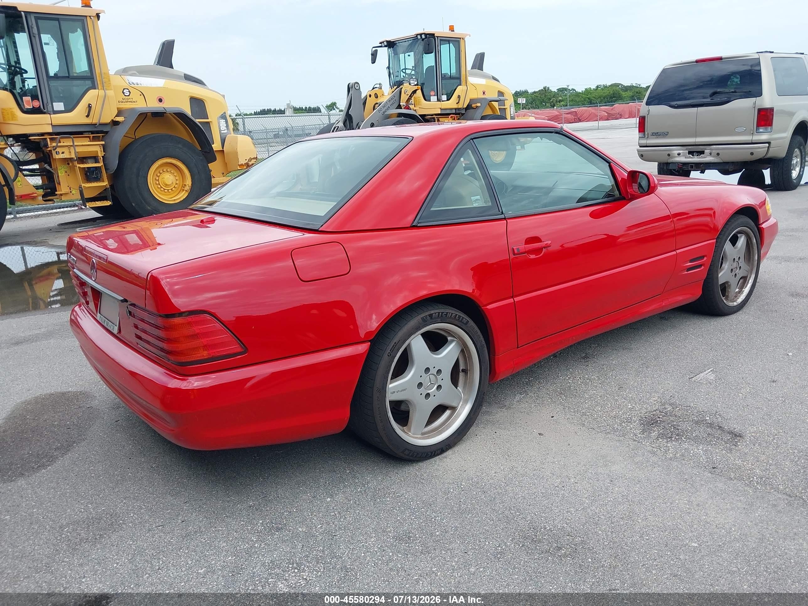 2002 Mercedes-benz Sl 500   Red vin: WDBFA68F32F201019