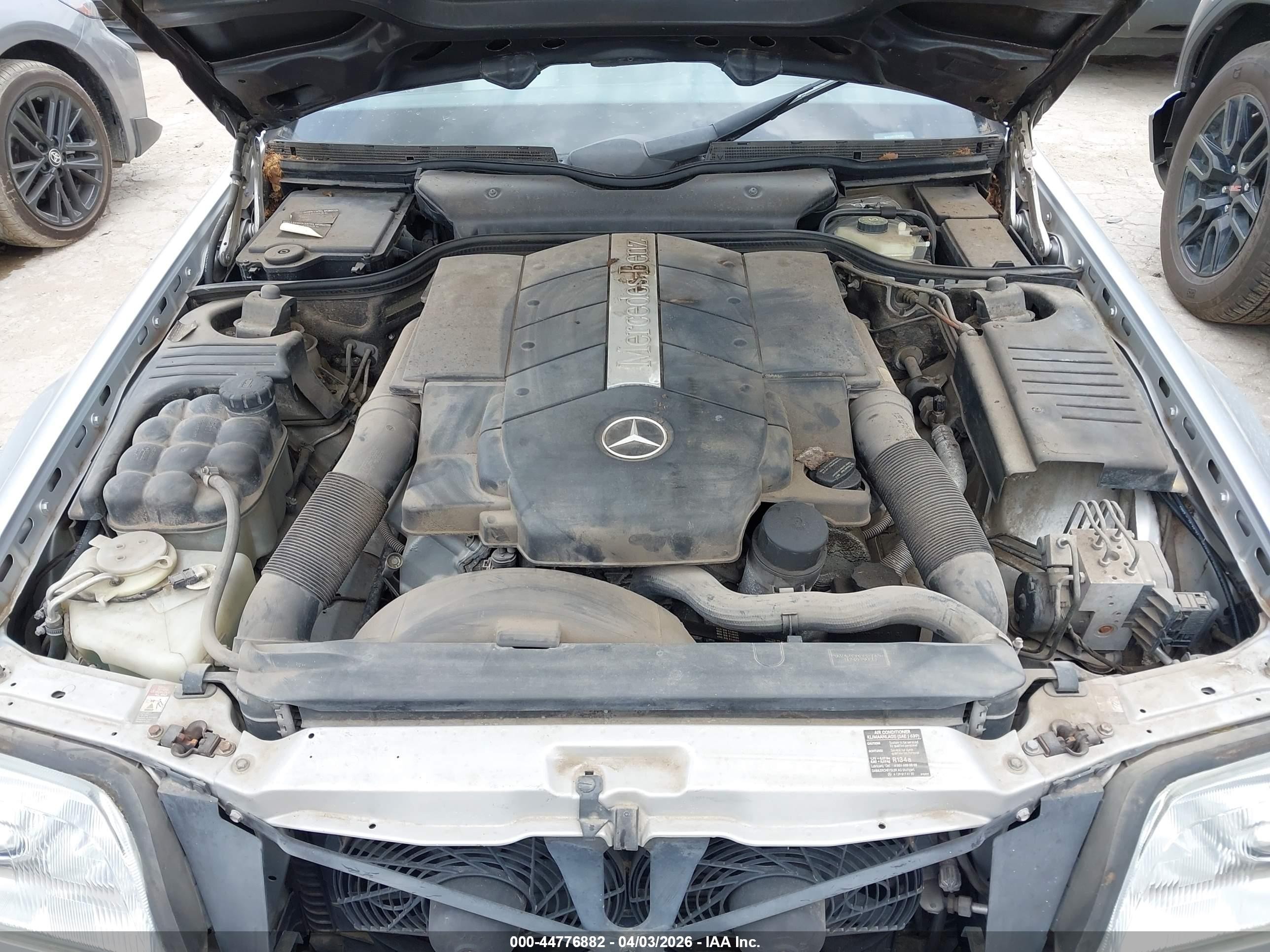 2002 Mercedes-benz Sl 500   Silver vin: WDBFA68F32F203885