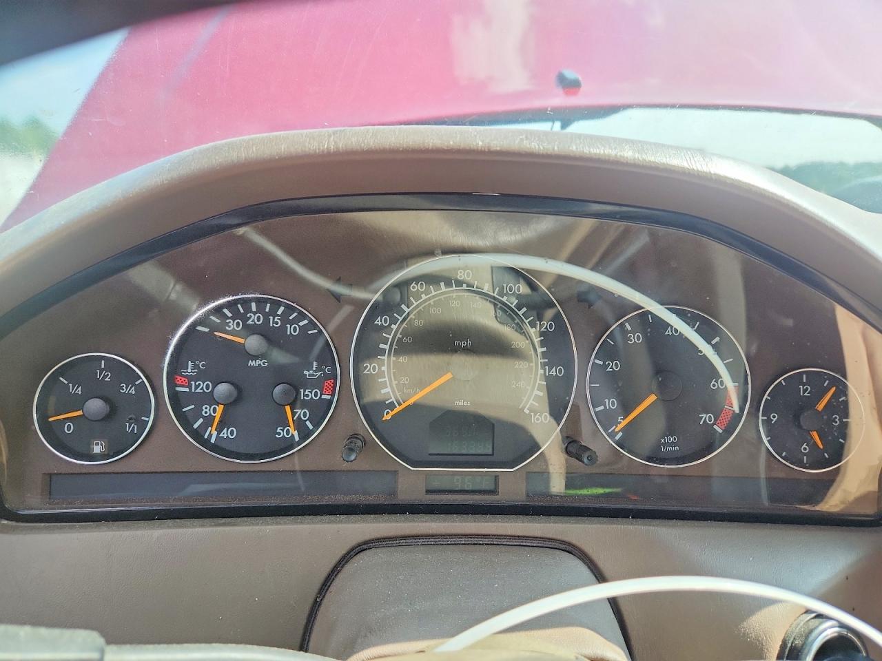 2001 Mercedes-benz Sl 500 Red vin: WDBFA68F41F196301
