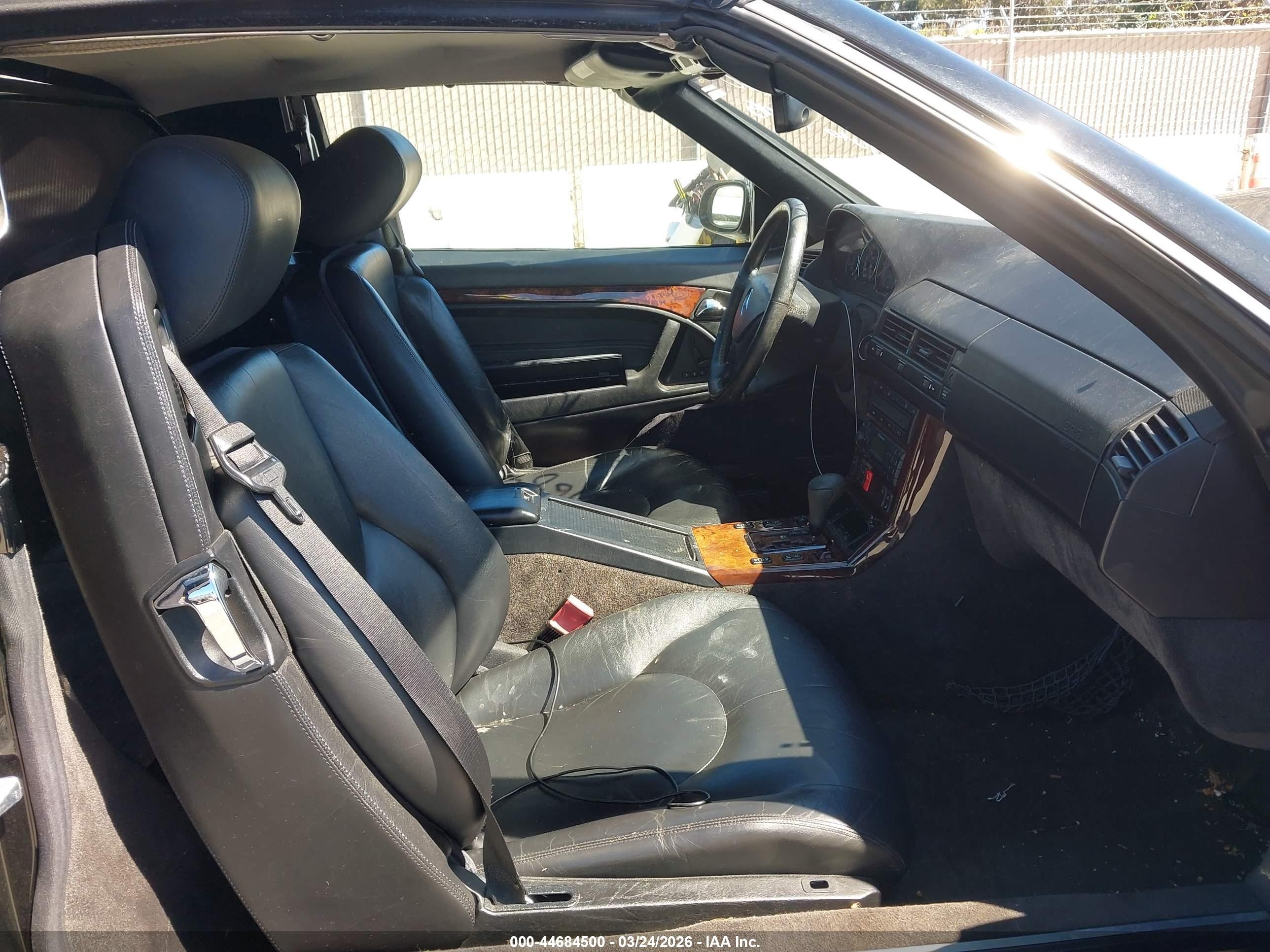 2001 Mercedes-benz Sl 500   Black vin: WDBFA68F41F200573
