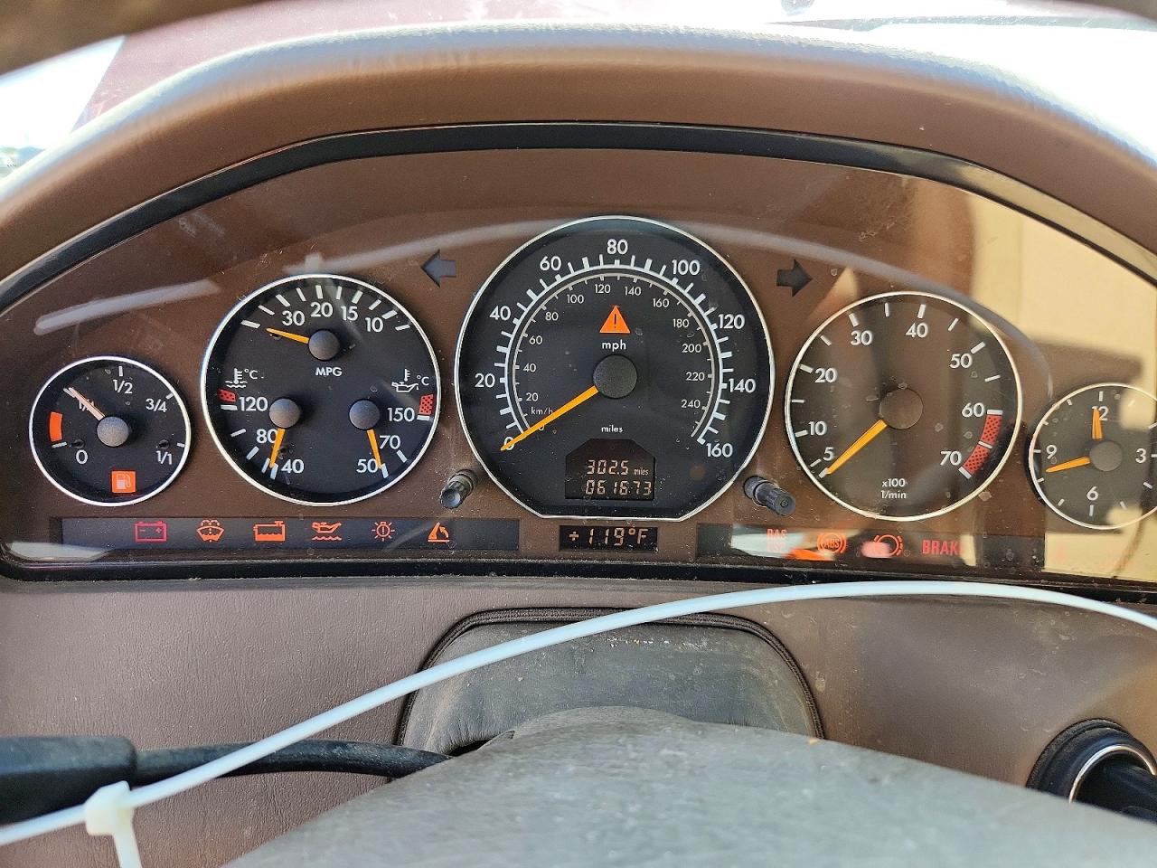 1999 Mercedes-benz Sl 500 Red vin: WDBFA68F4XF185257