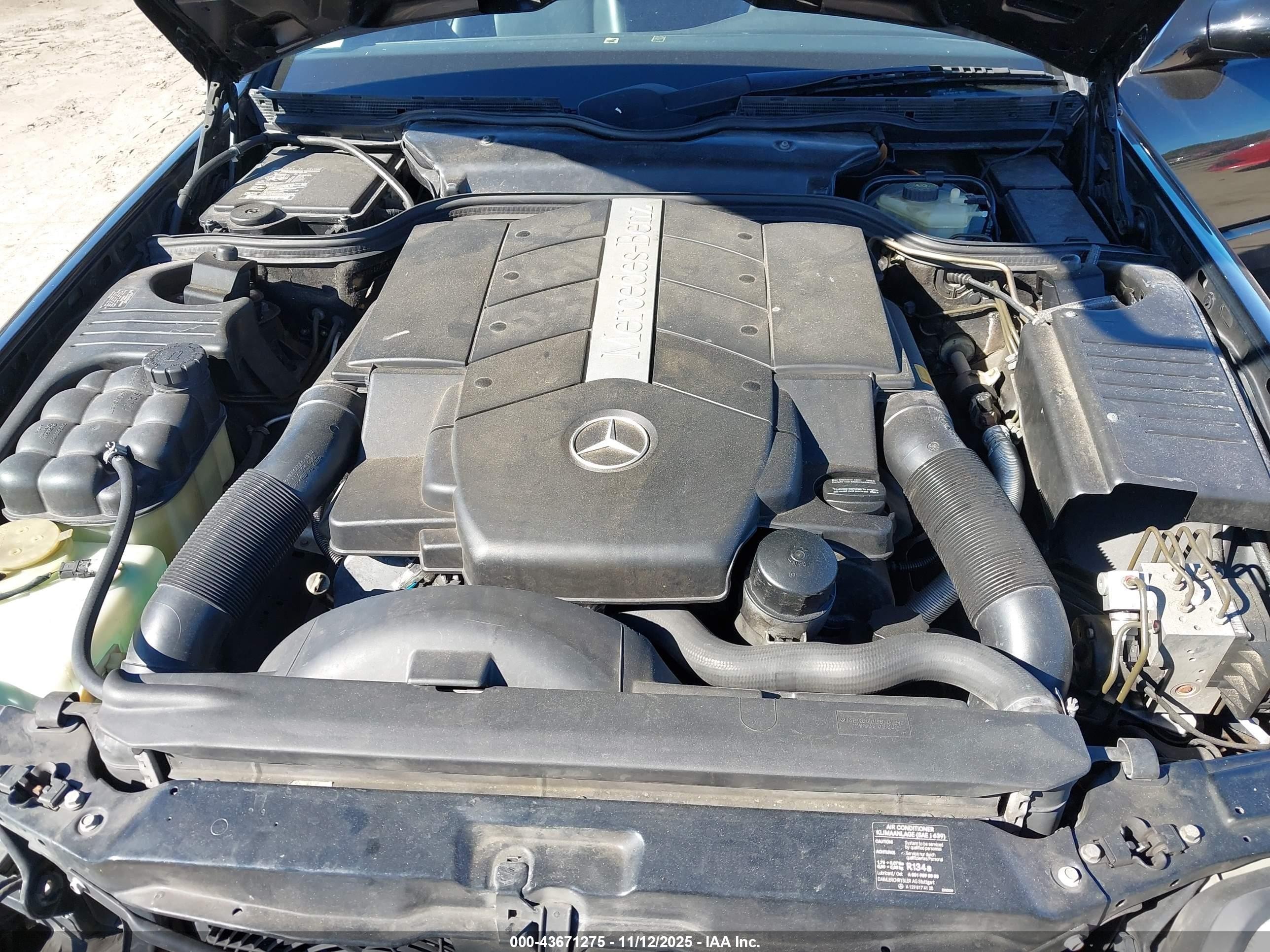 2000 Mercedes-benz Sl 500   Black vin: WDBFA68F4YF188855