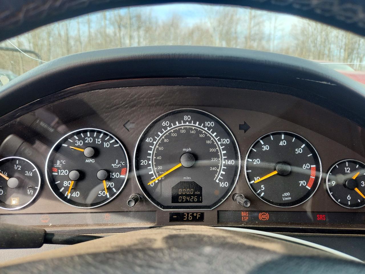 2001 Mercedes-benz Sl 500 Silver vin: WDBFA68F51F196128