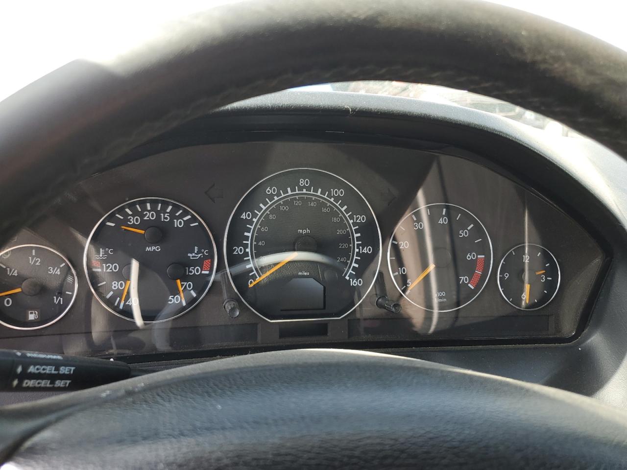 2001 Mercedes-benz Sl 500 Silver vin: WDBFA68F51F197022