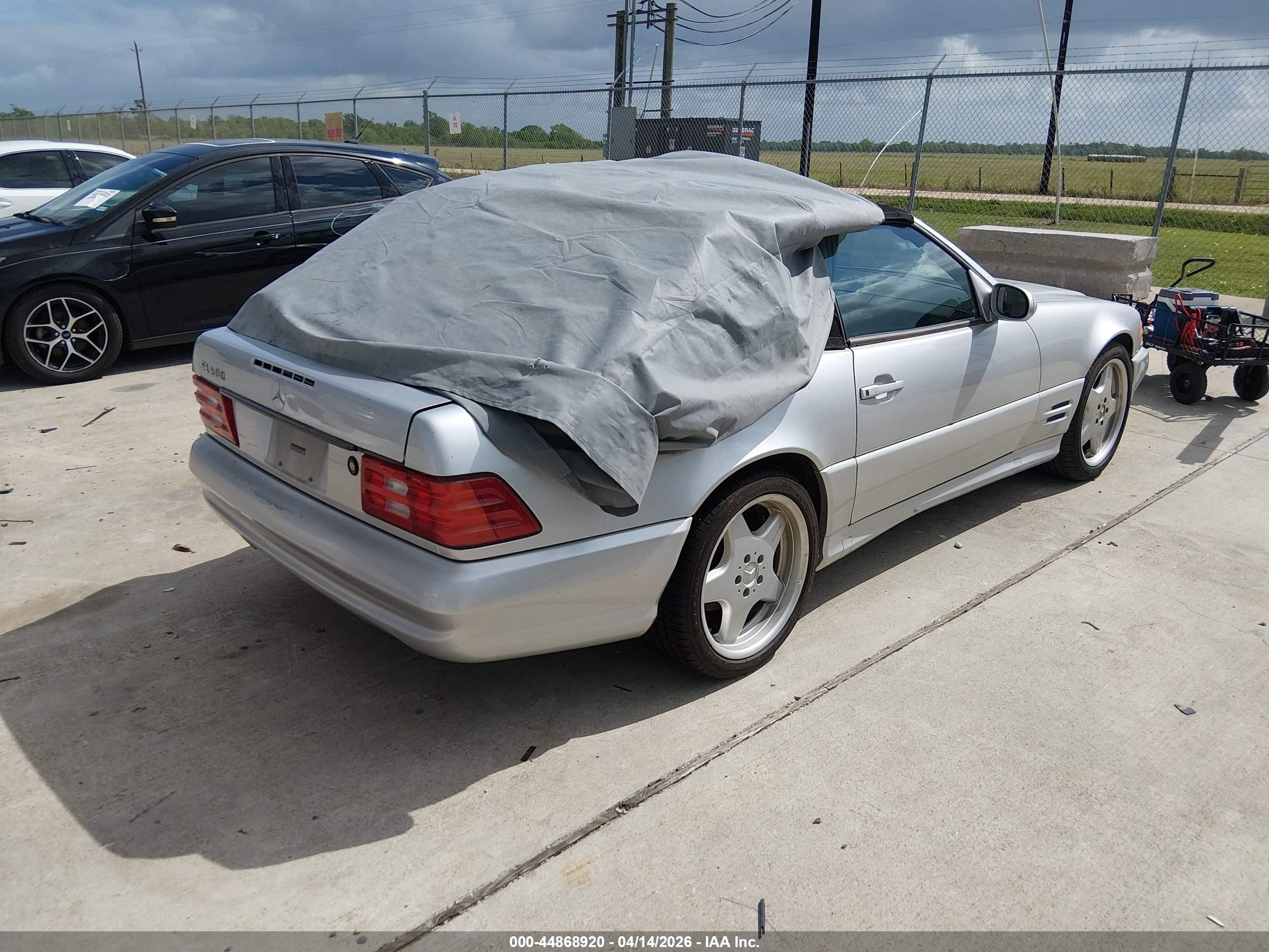 2001 Mercedes-benz Sl 500   Silver vin: WDBFA68F51F198543