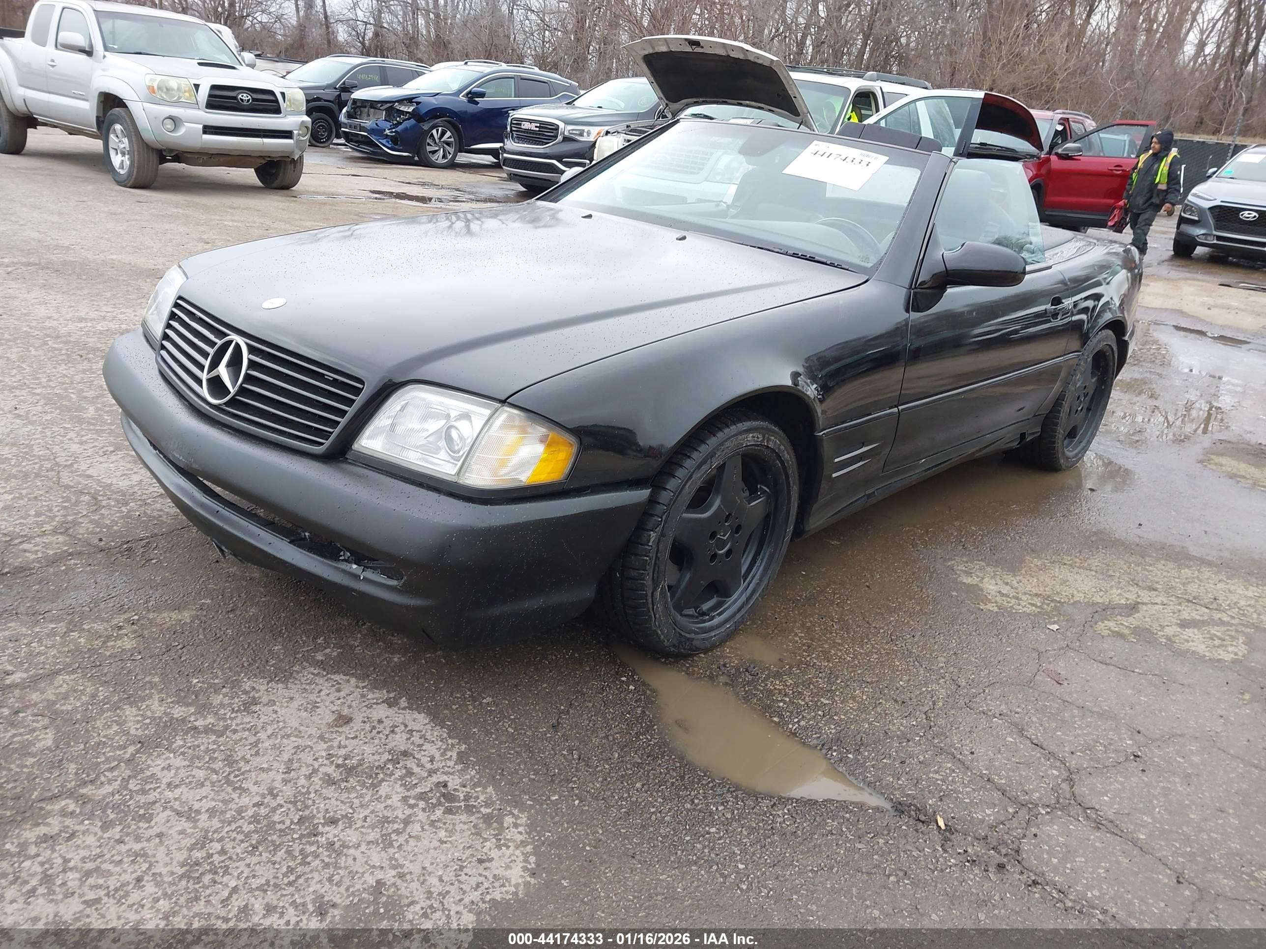 2002 Mercedes-benz Sl 500   Black vin: WDBFA68F52F201801