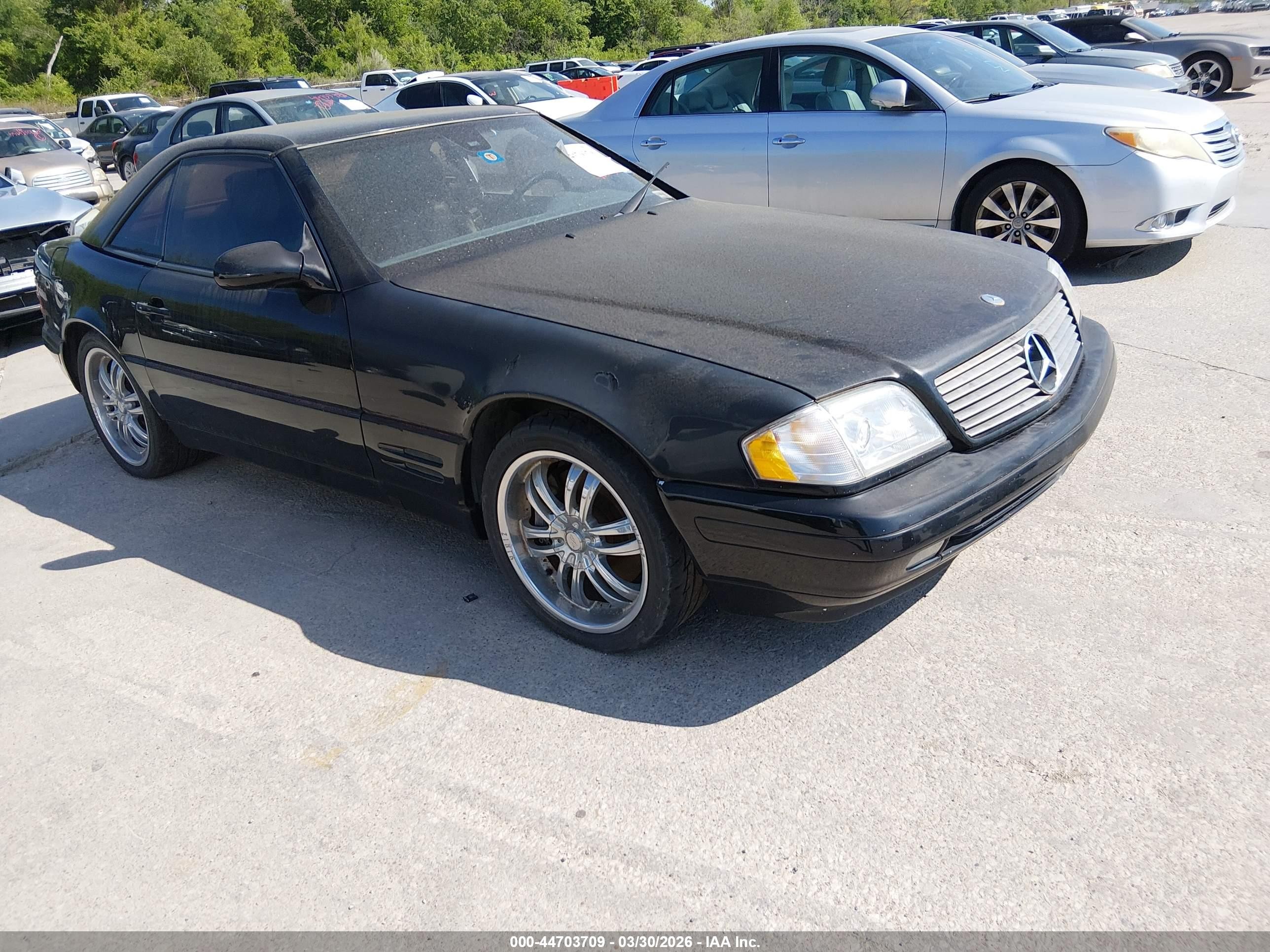 2000 Mercedes-benz Sl 500   Black vin: WDBFA68F5YF195362