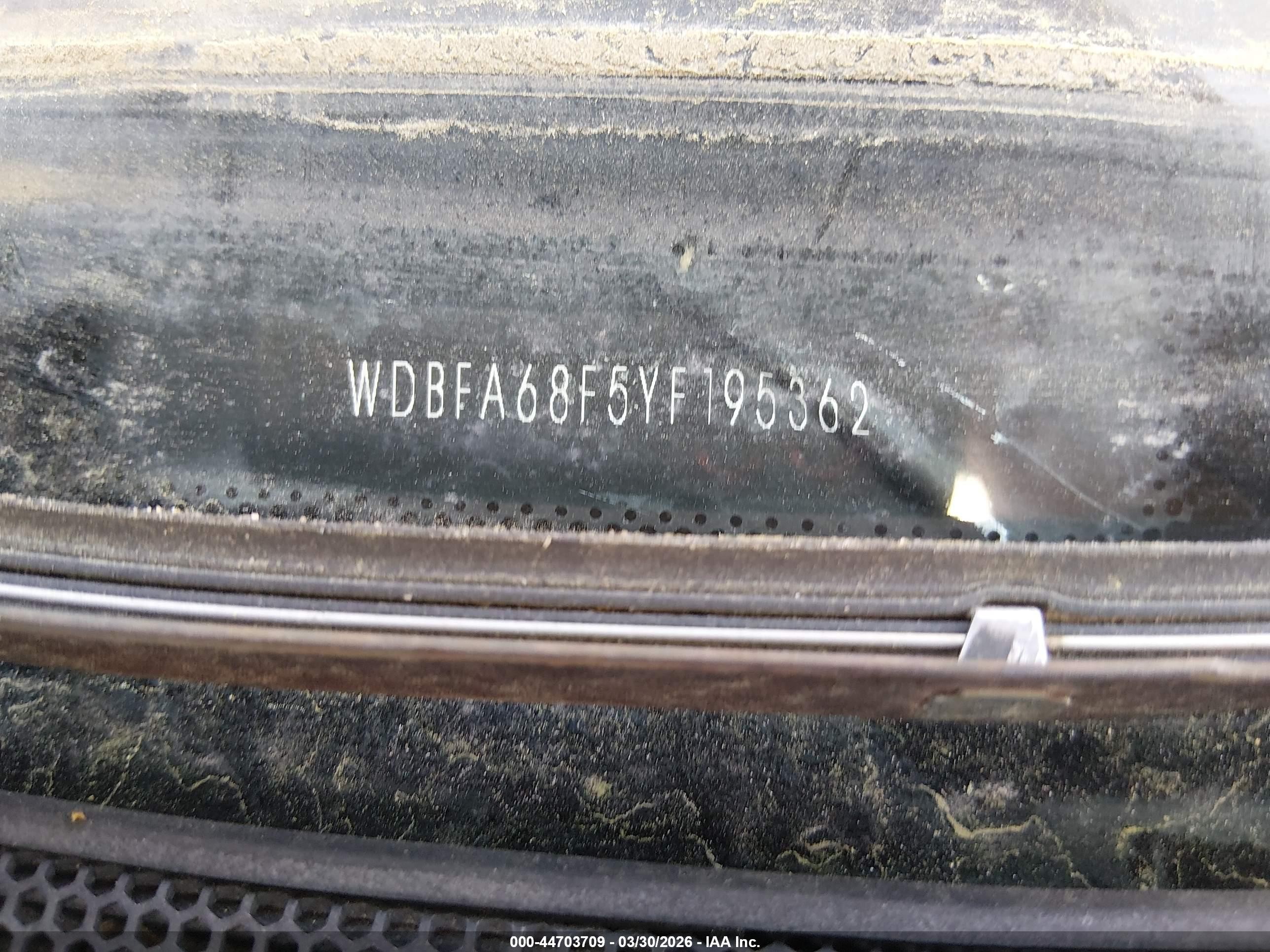 2000 Mercedes-benz Sl 500   Black vin: WDBFA68F5YF195362