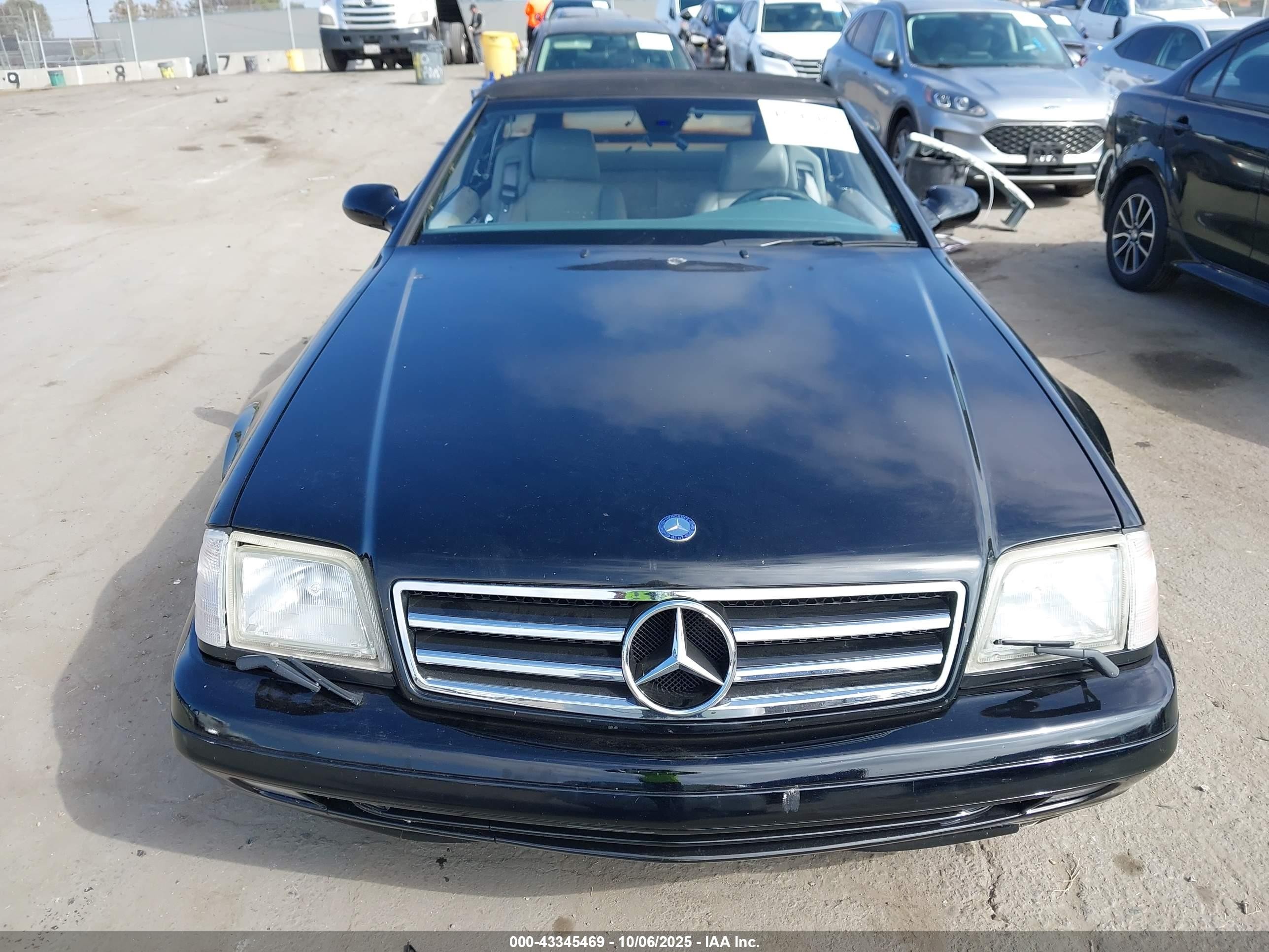 2000 Mercedes-benz Sl 500   Черный vin: WDBFA68F6YF189859