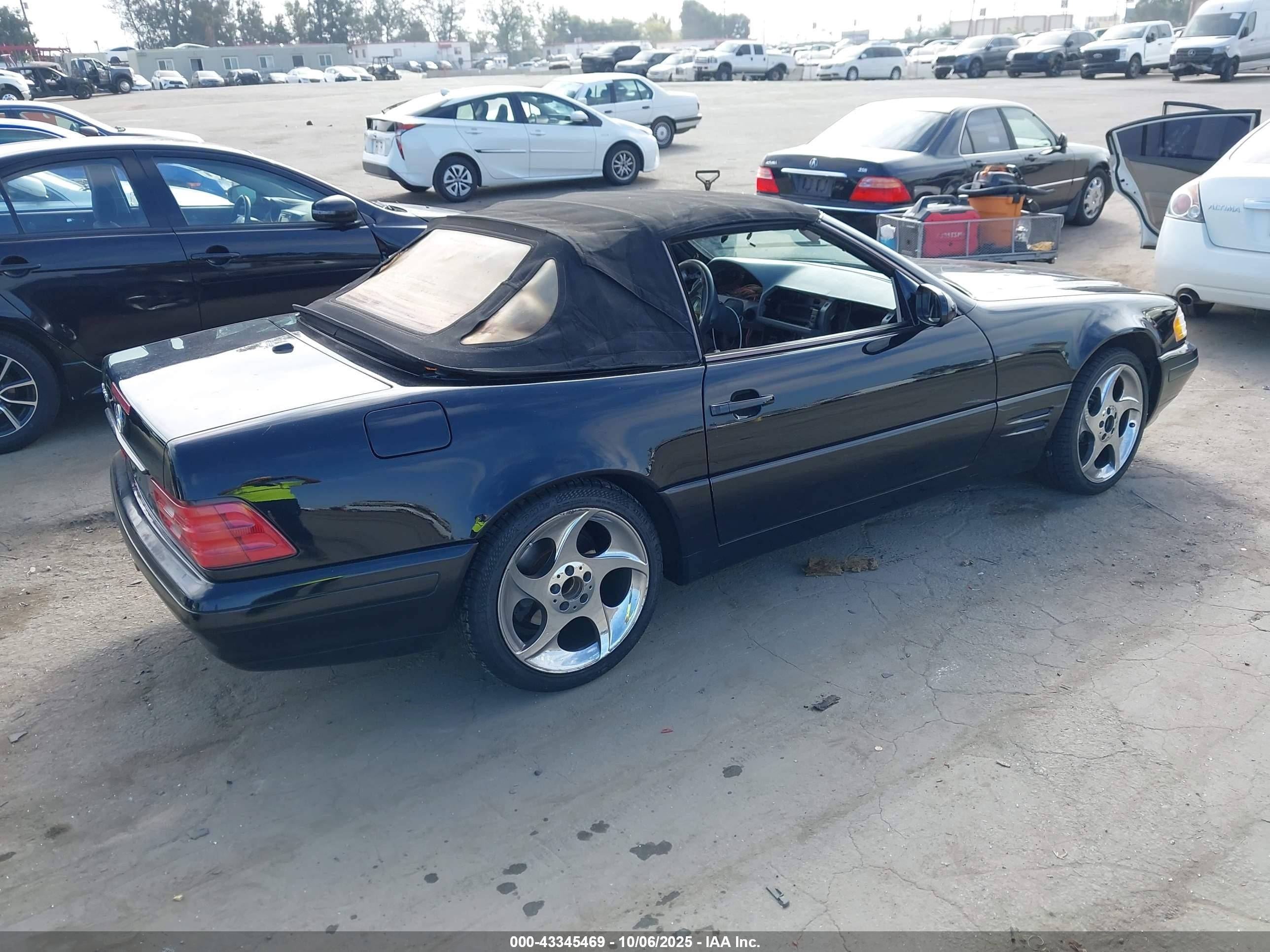 2000 Mercedes-benz Sl 500   Черный vin: WDBFA68F6YF189859