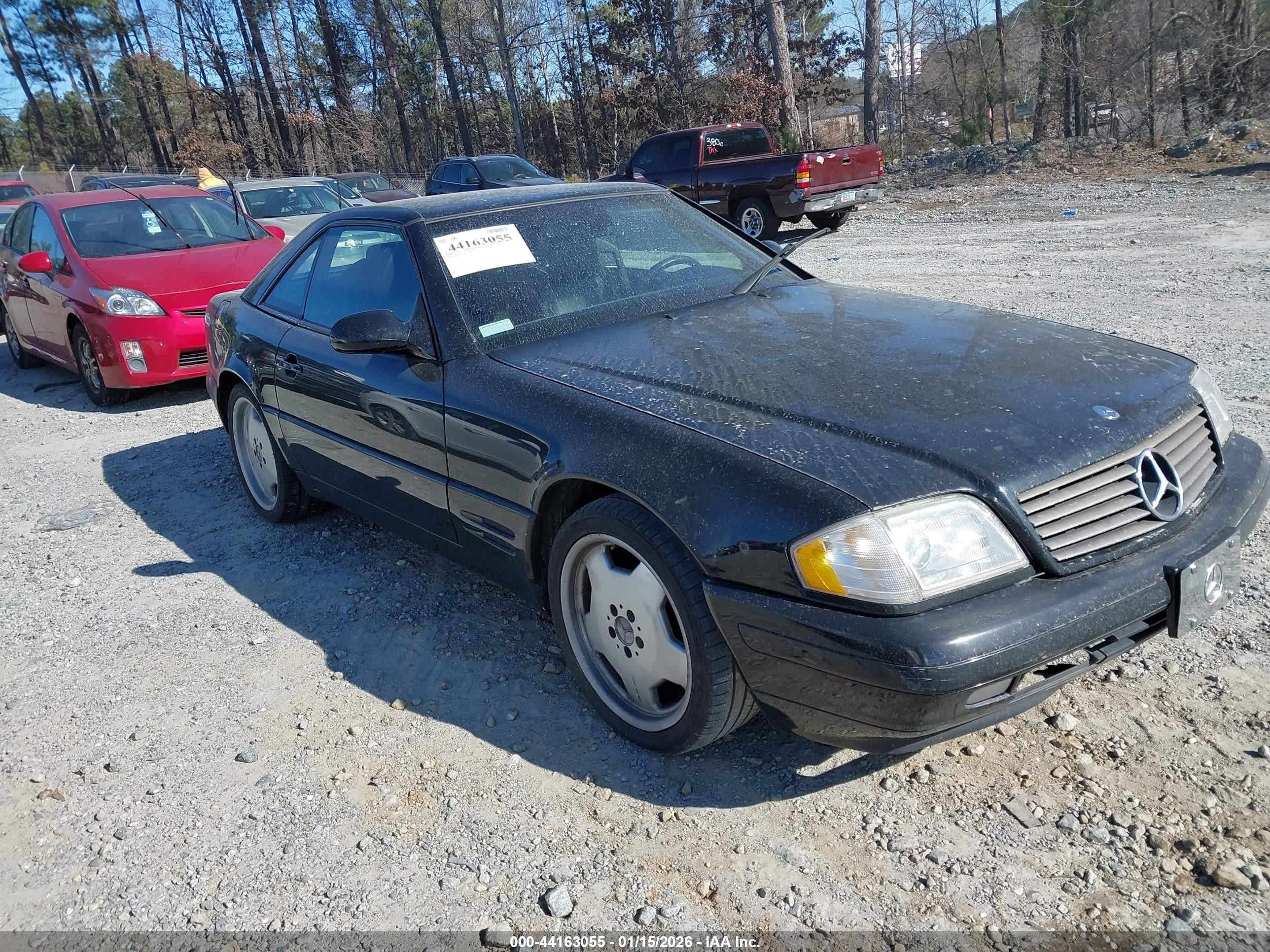 2000 Mercedes-benz Sl 500   White vin: WDBFA68F6YF194298