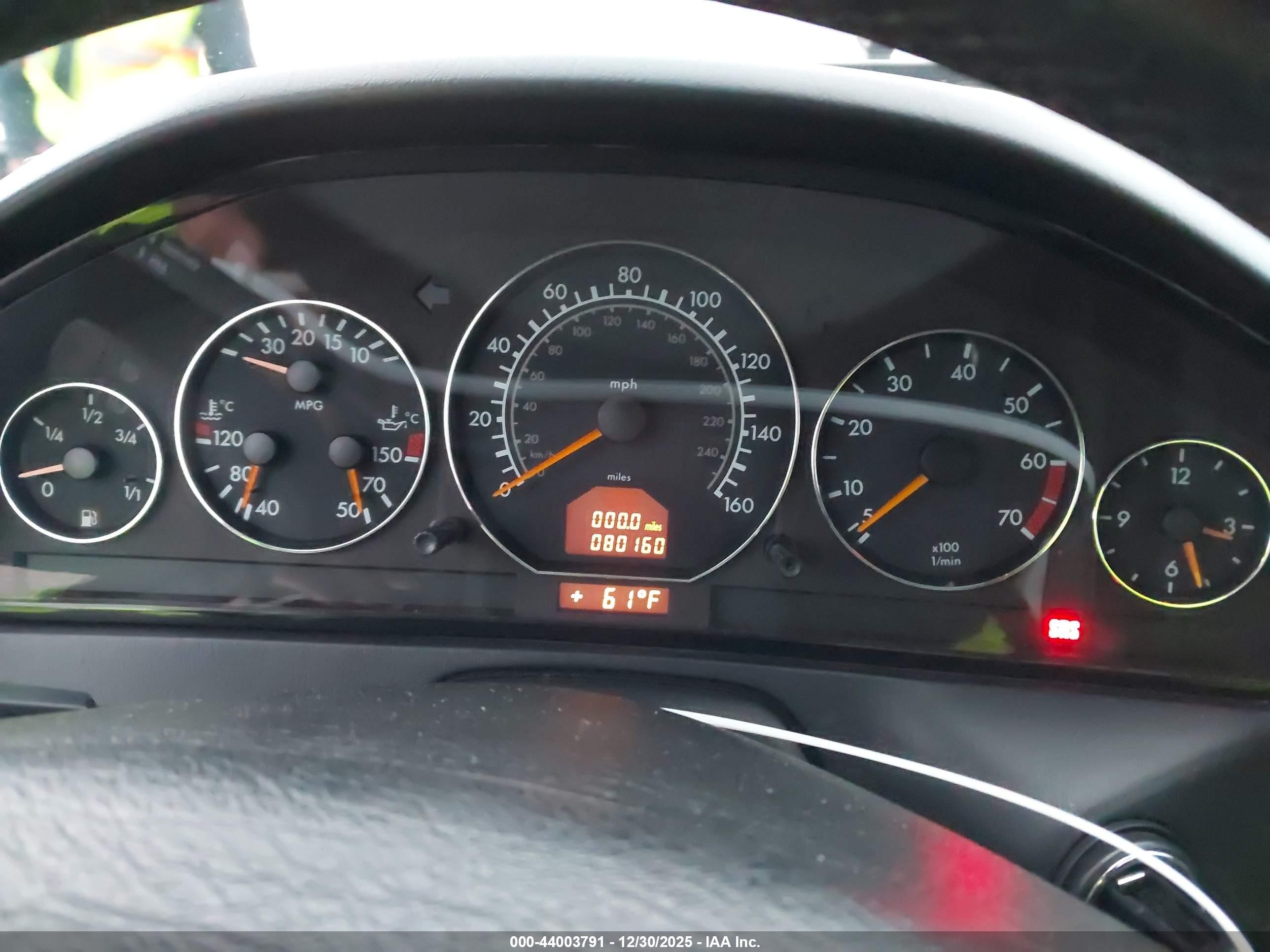 2001 Mercedes-benz Sl 500   Black vin: WDBFA68F71F195868