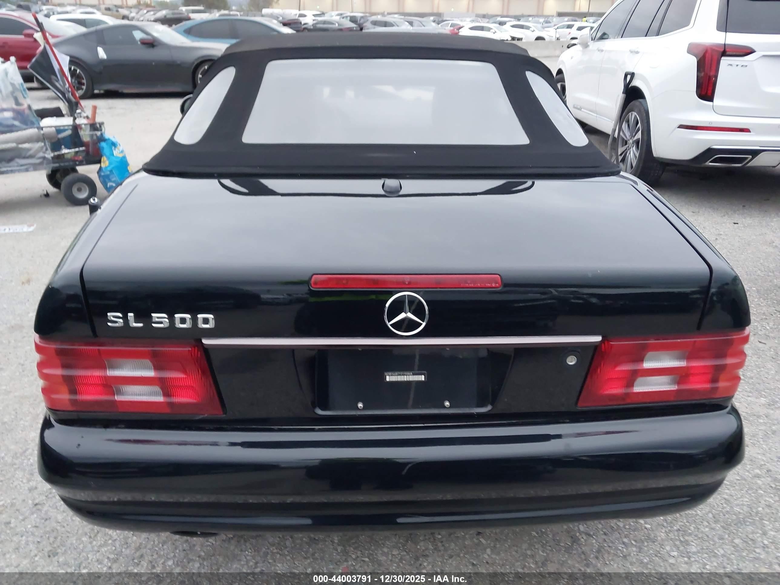 2001 Mercedes-benz Sl 500   Black vin: WDBFA68F71F195868