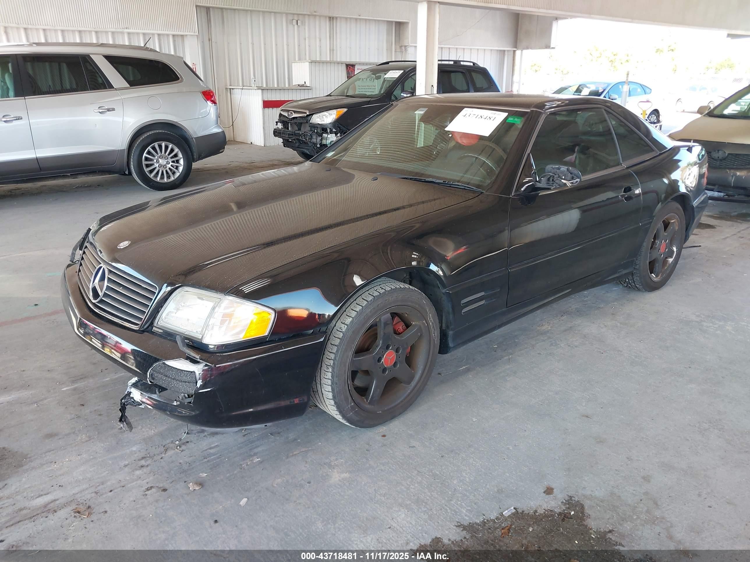 2001 Mercedes-benz Sl 500   Black vin: WDBFA68F71F196664