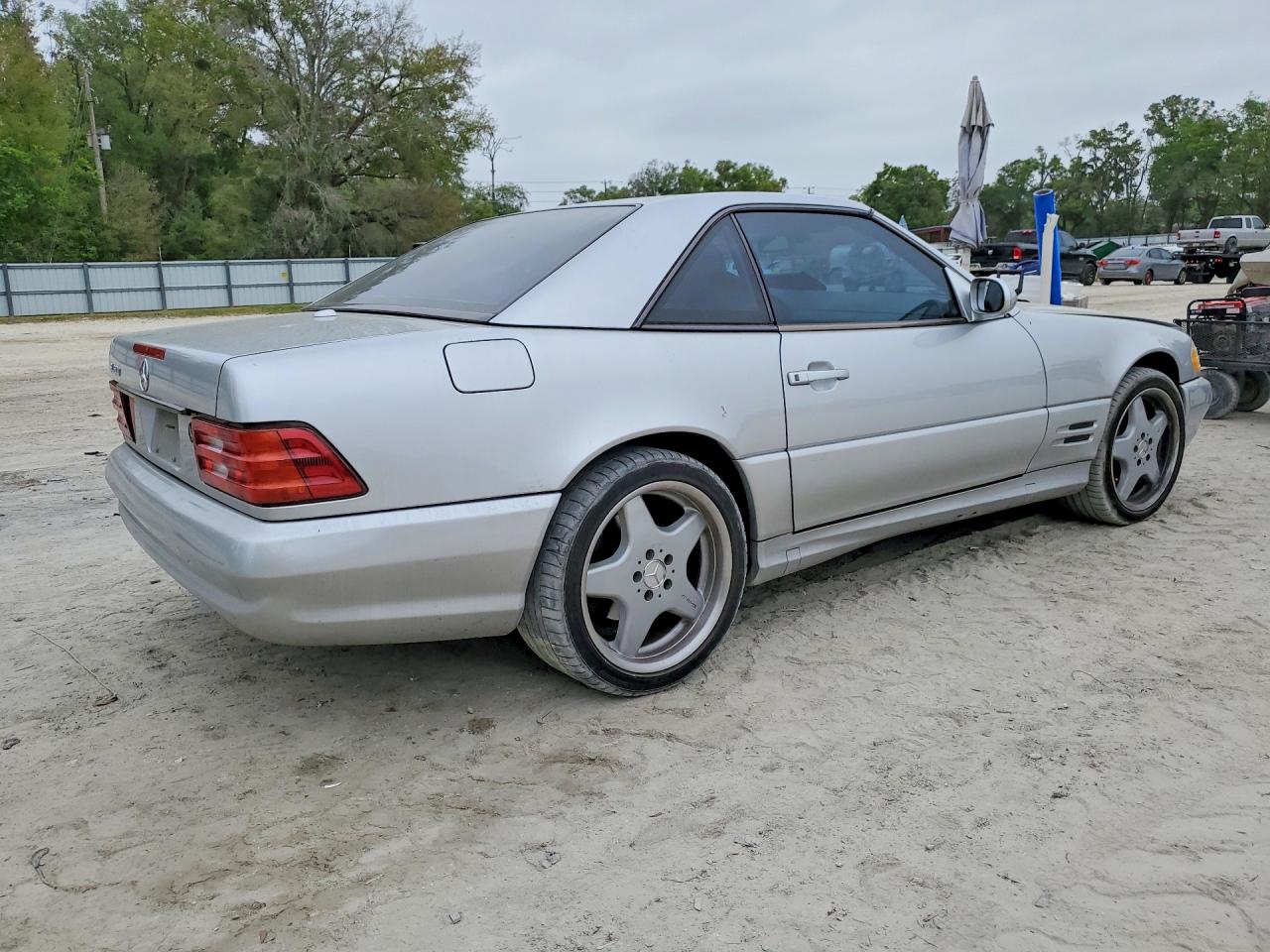 2001 Mercedes-benz Sl 500 Silver vin: WDBFA68F71F197085