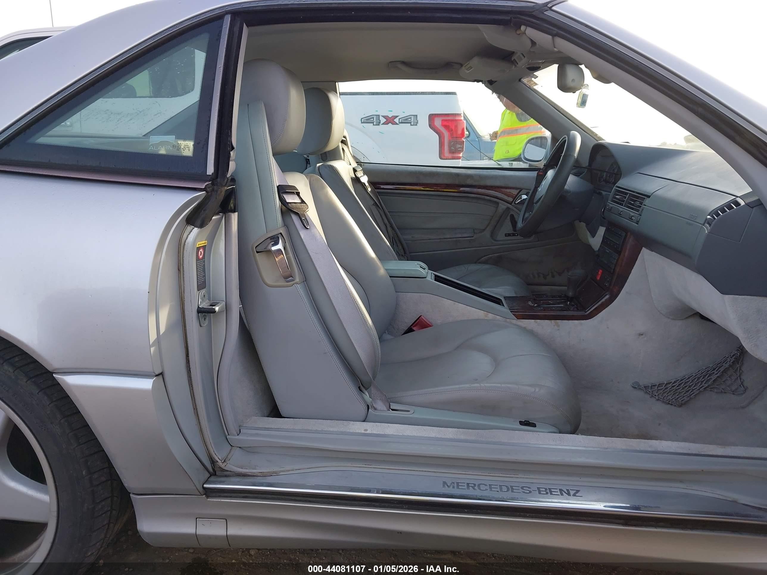 2001 Mercedes-benz Sl 500   Gray vin: WDBFA68F71F200020