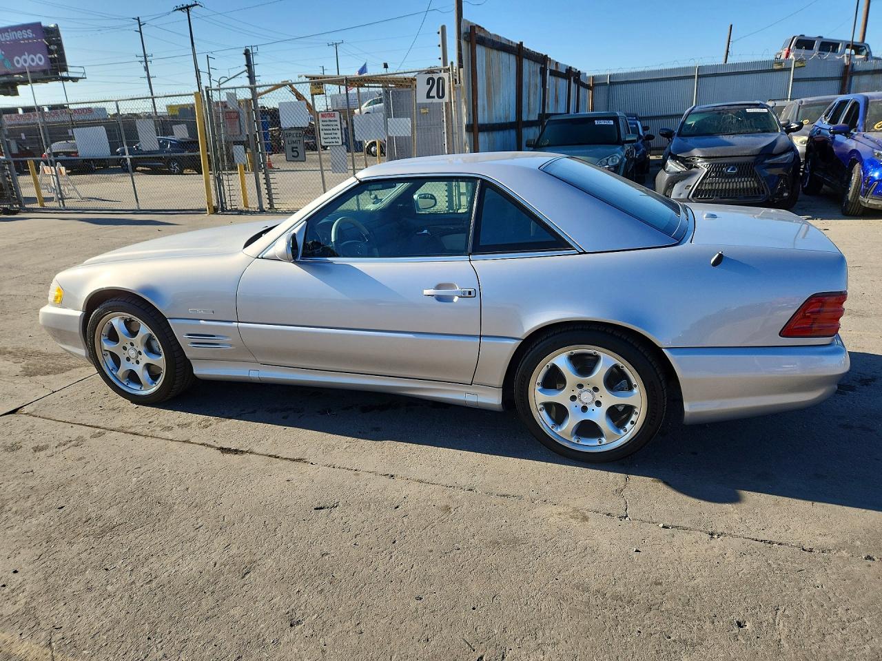 2002 Mercedes-benz Sl 500 Silver vin: WDBFA68F72F204506