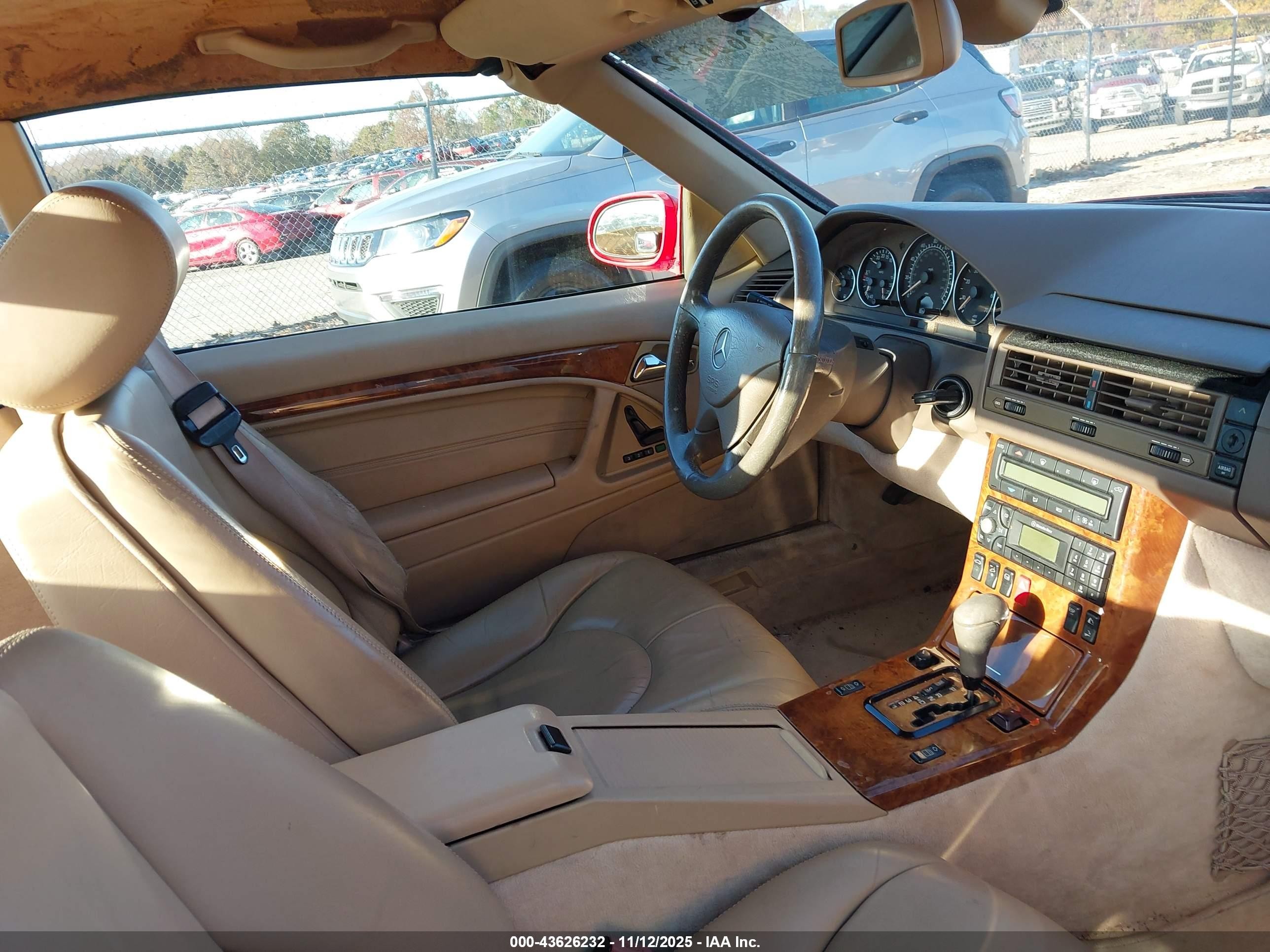 2000 Mercedes-benz Sl 500   Красный vin: WDBFA68F7YF190261