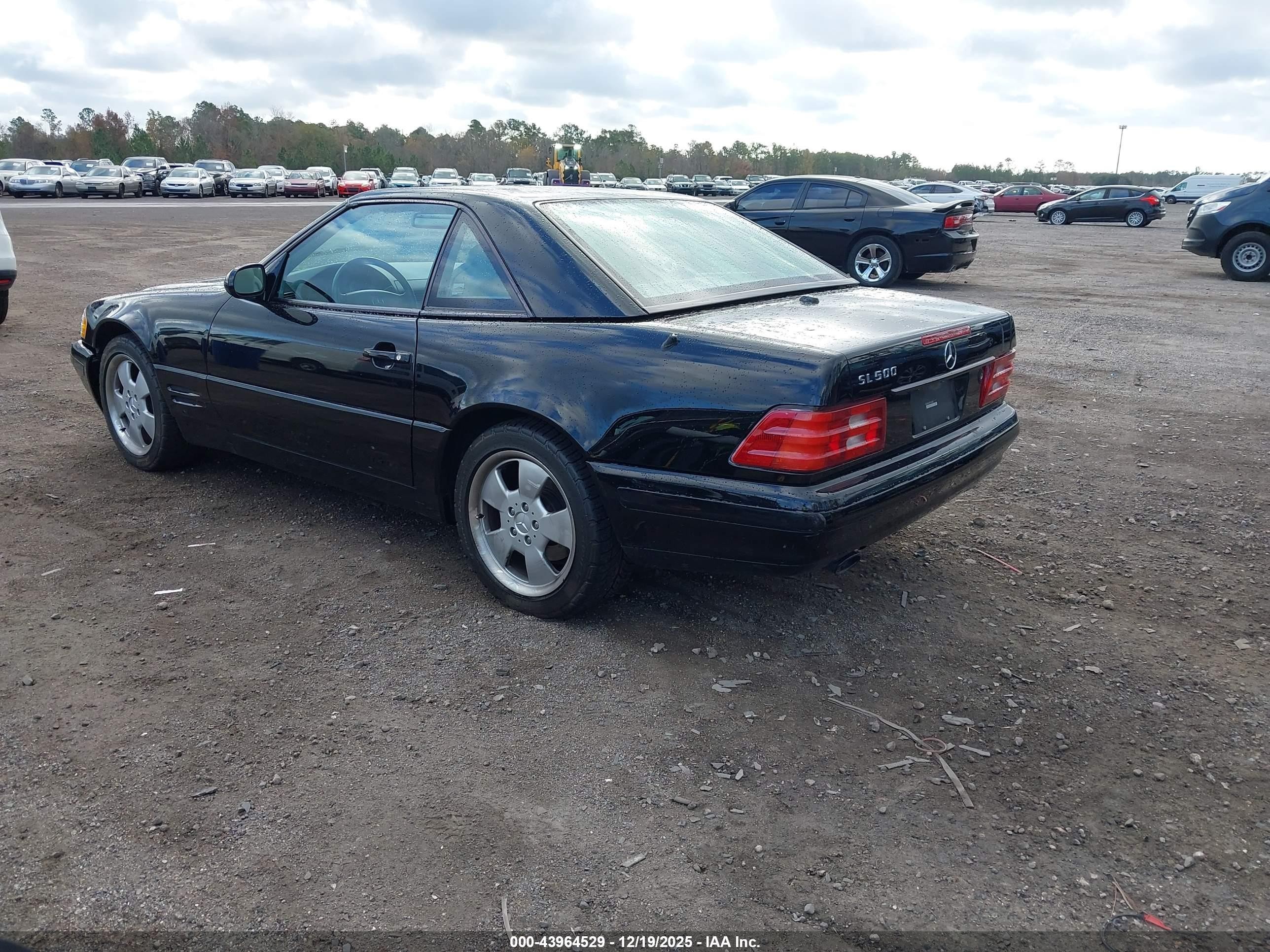 2000 Mercedes-benz Sl 500   Черный vin: WDBFA68F7YF190454