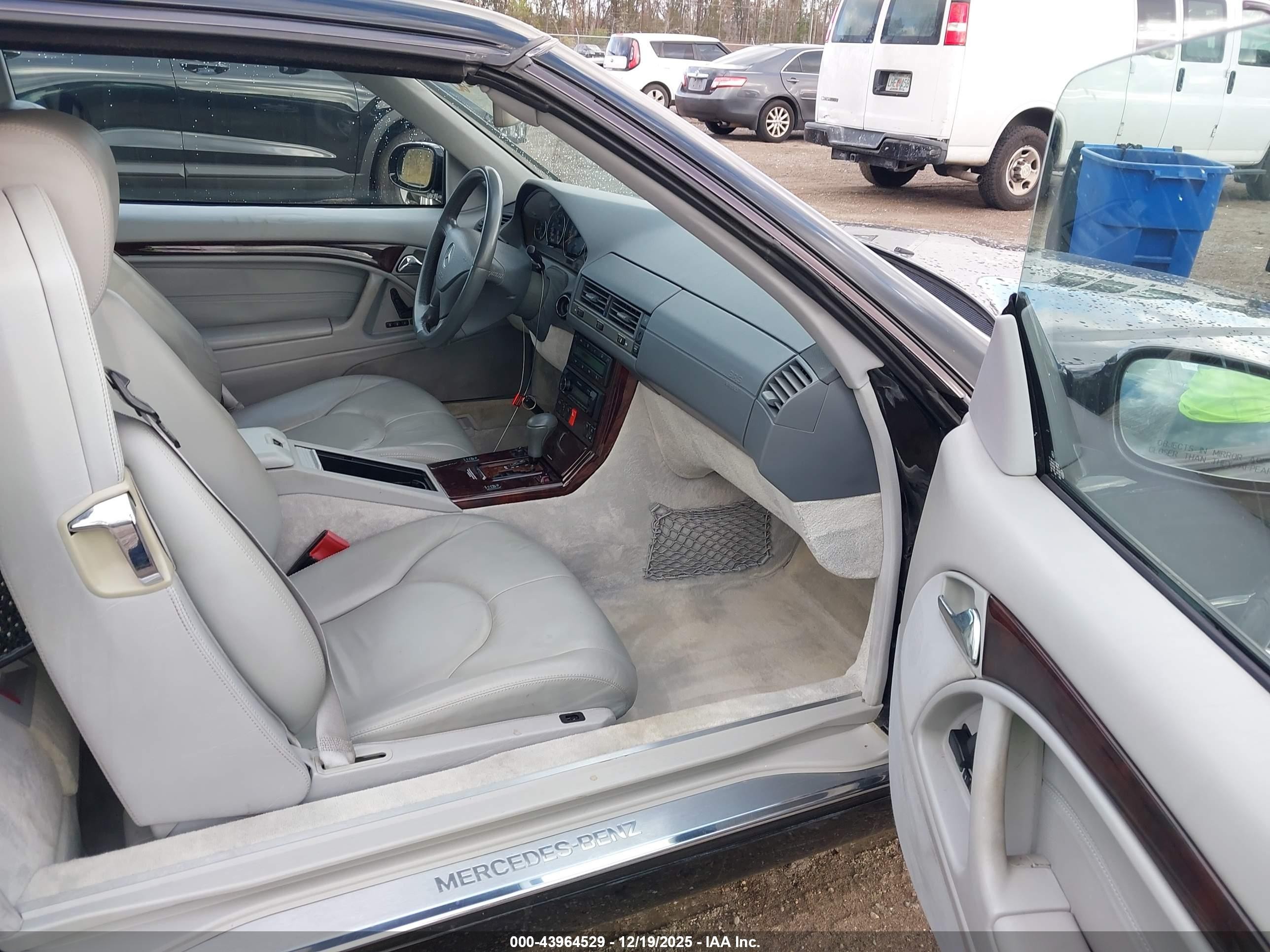 2000 Mercedes-benz Sl 500   Черный vin: WDBFA68F7YF190454
