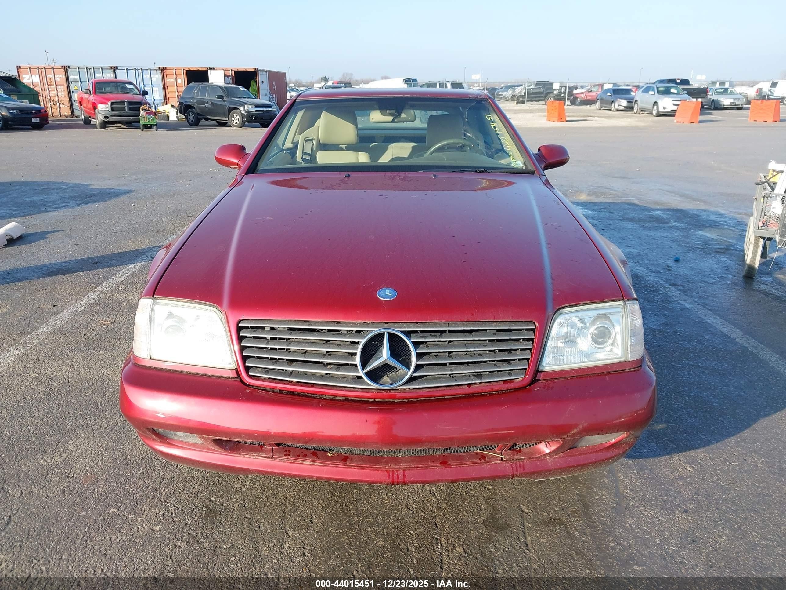 2000 Mercedes-benz Sl 500   Red vin: WDBFA68F7YF191037