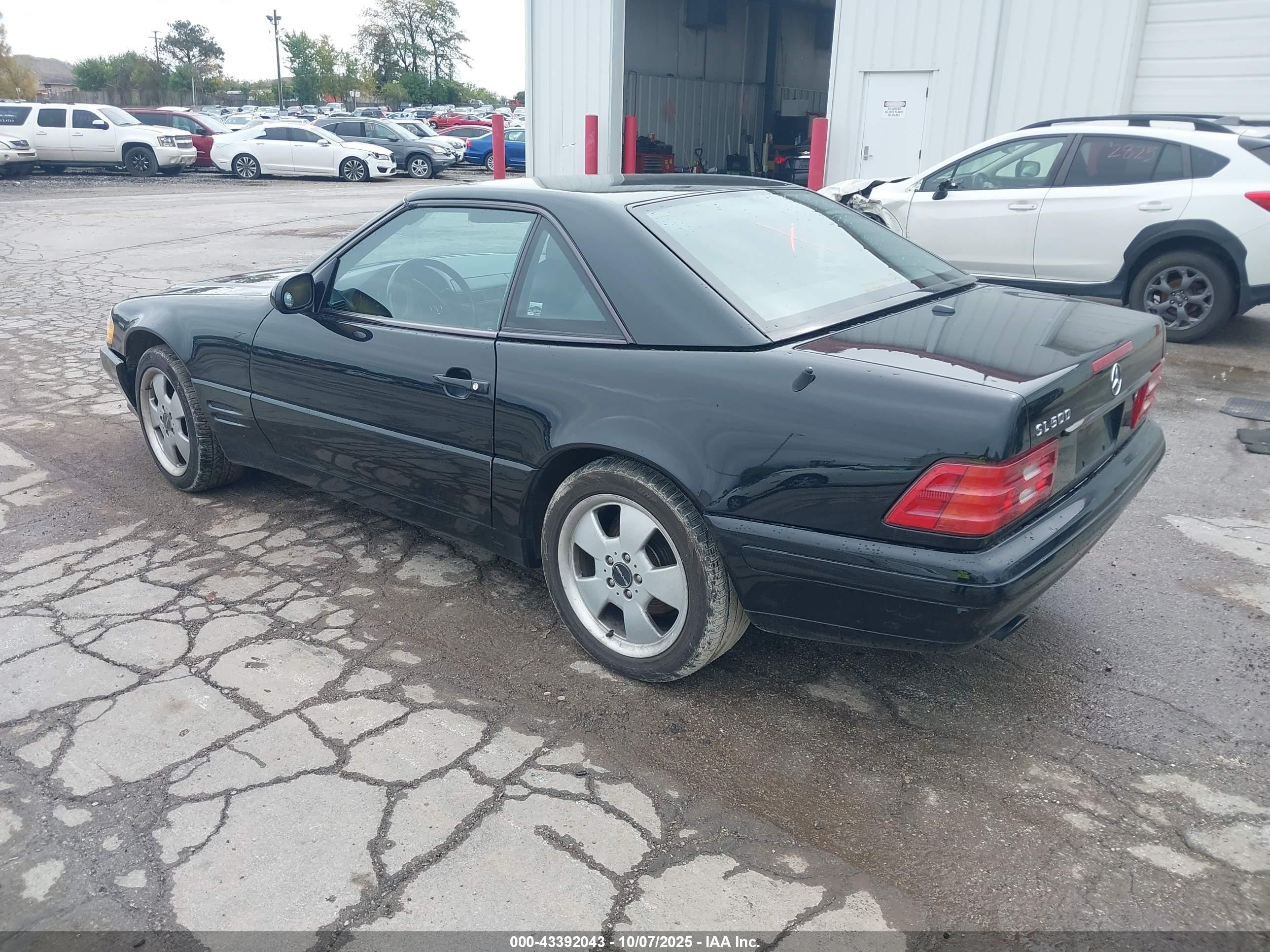 2000 Mercedes-benz Sl 500   Черный vin: WDBFA68F7YF193189