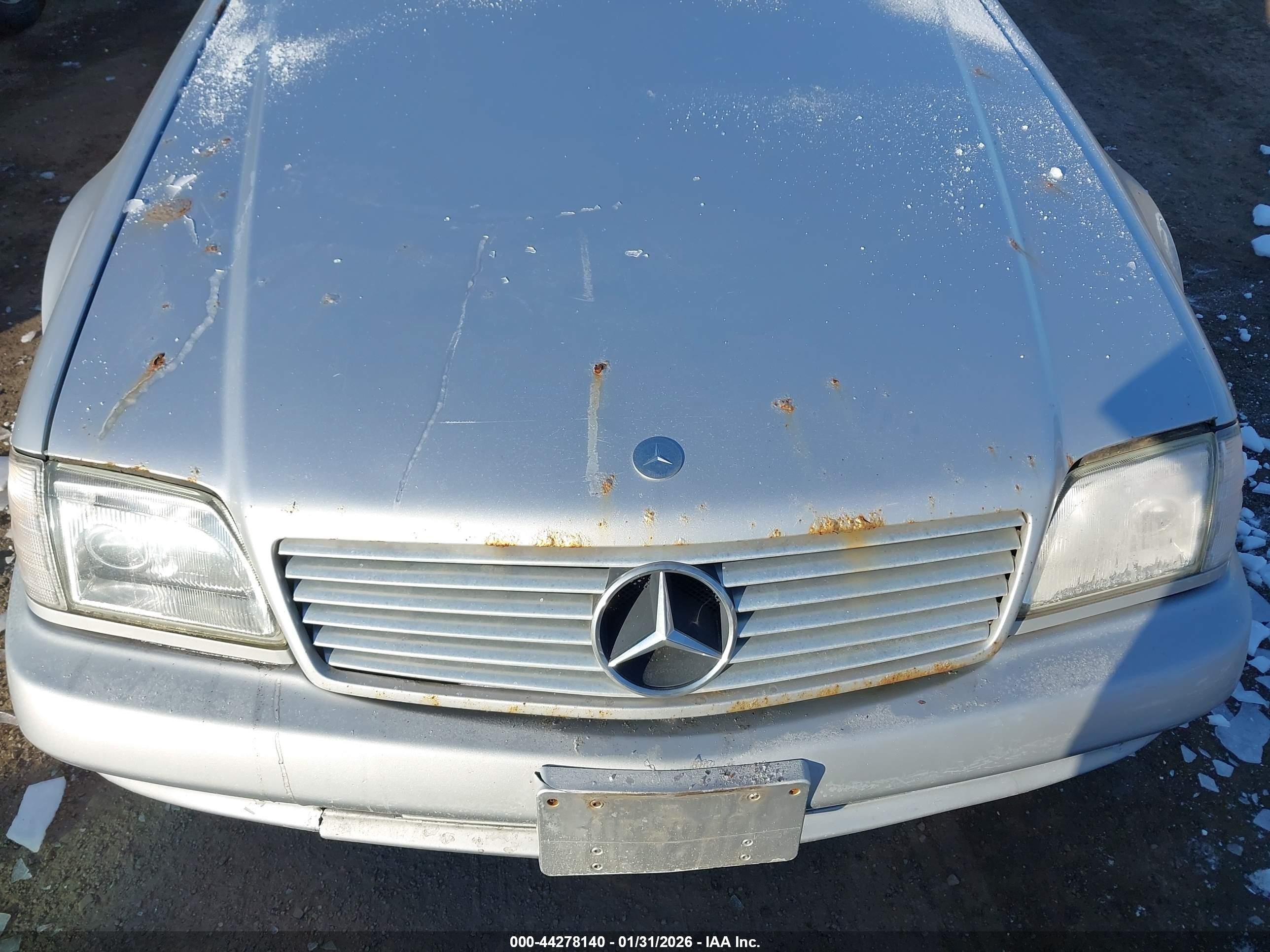 2002 Mercedes-benz Sl 500   Silver vin: WDBFA68F82F204434