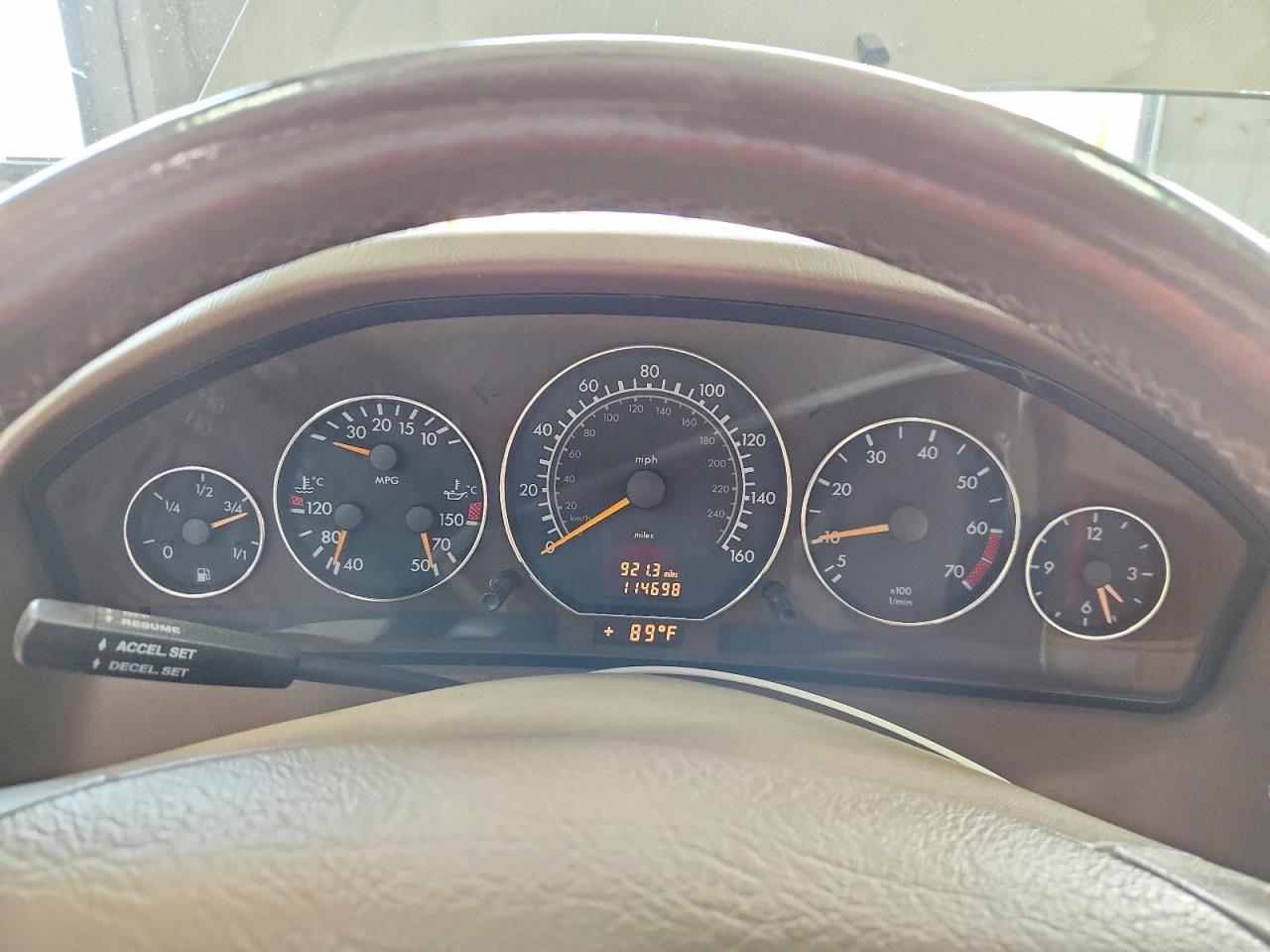 1999 Mercedes-benz Sl 500 Gold vin: WDBFA68F8XF186637