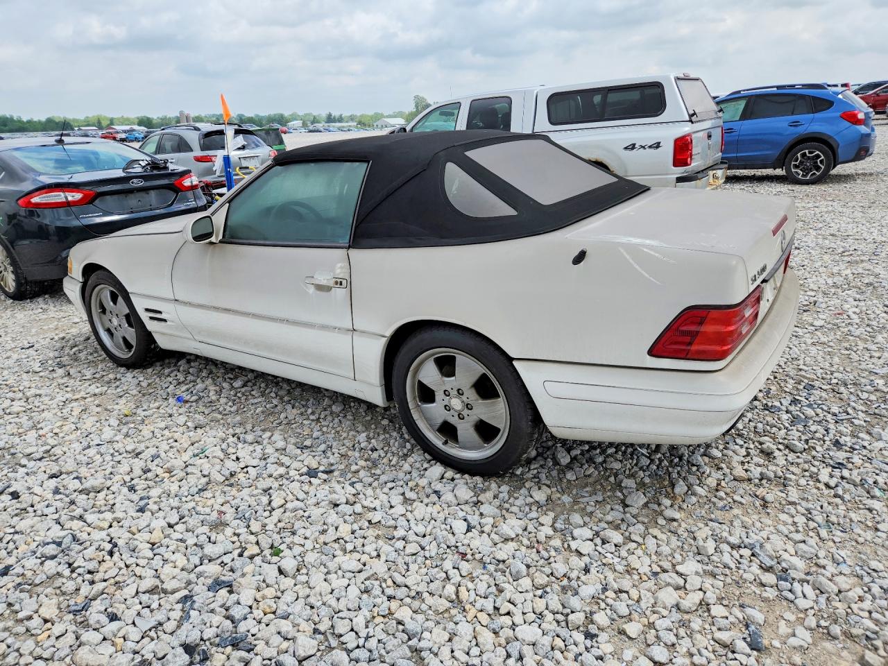 1999 Mercedes-benz Sl500 White vin: WDBFA68F8XF186752