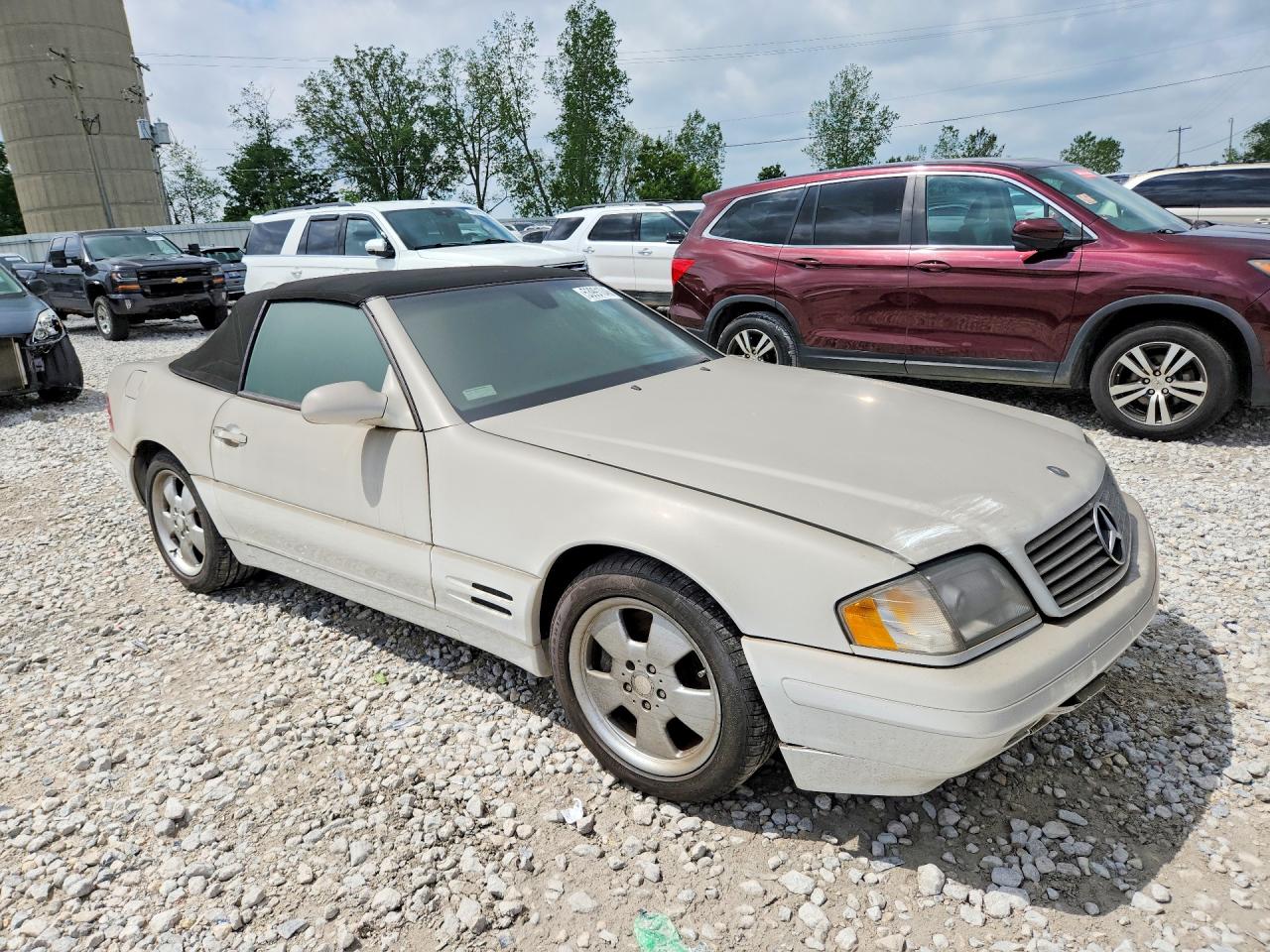 1999 Mercedes-benz Sl500 White vin: WDBFA68F8XF186752