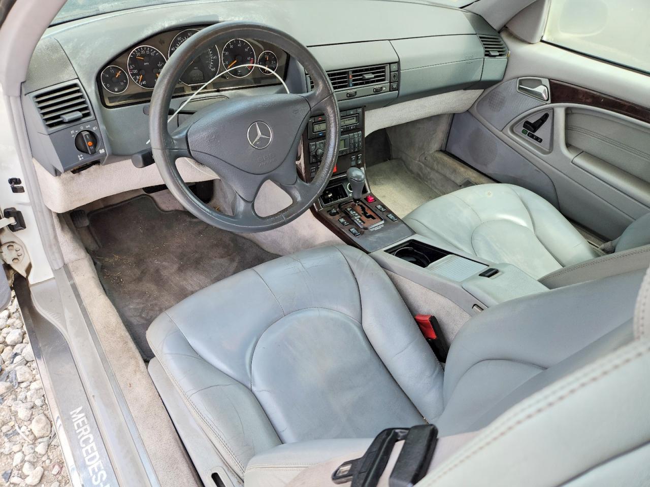 1999 Mercedes-benz Sl500 White vin: WDBFA68F8XF186752