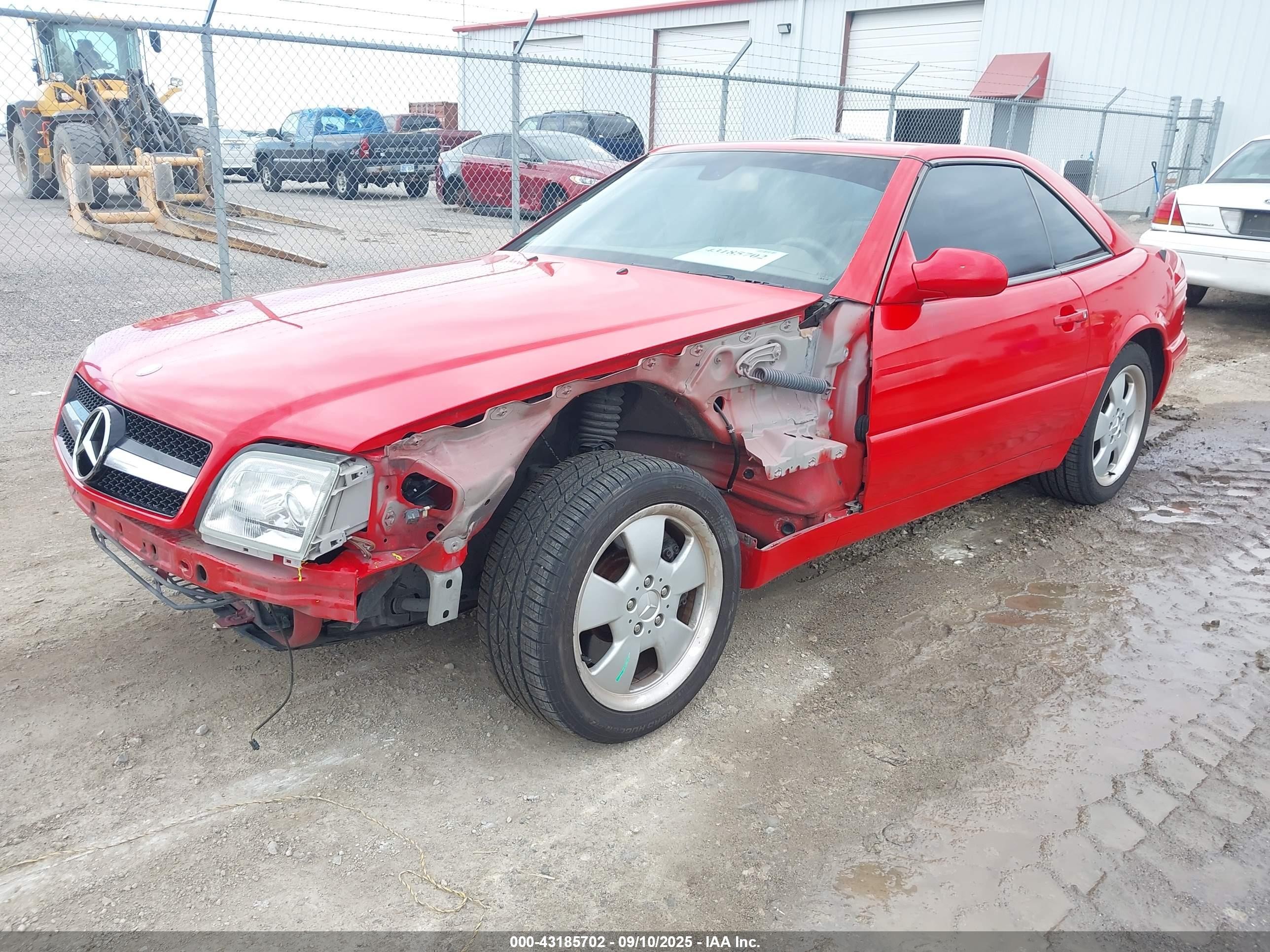 2000 Mercedes-benz Sl 500   Red vin: WDBFA68F8YF188020