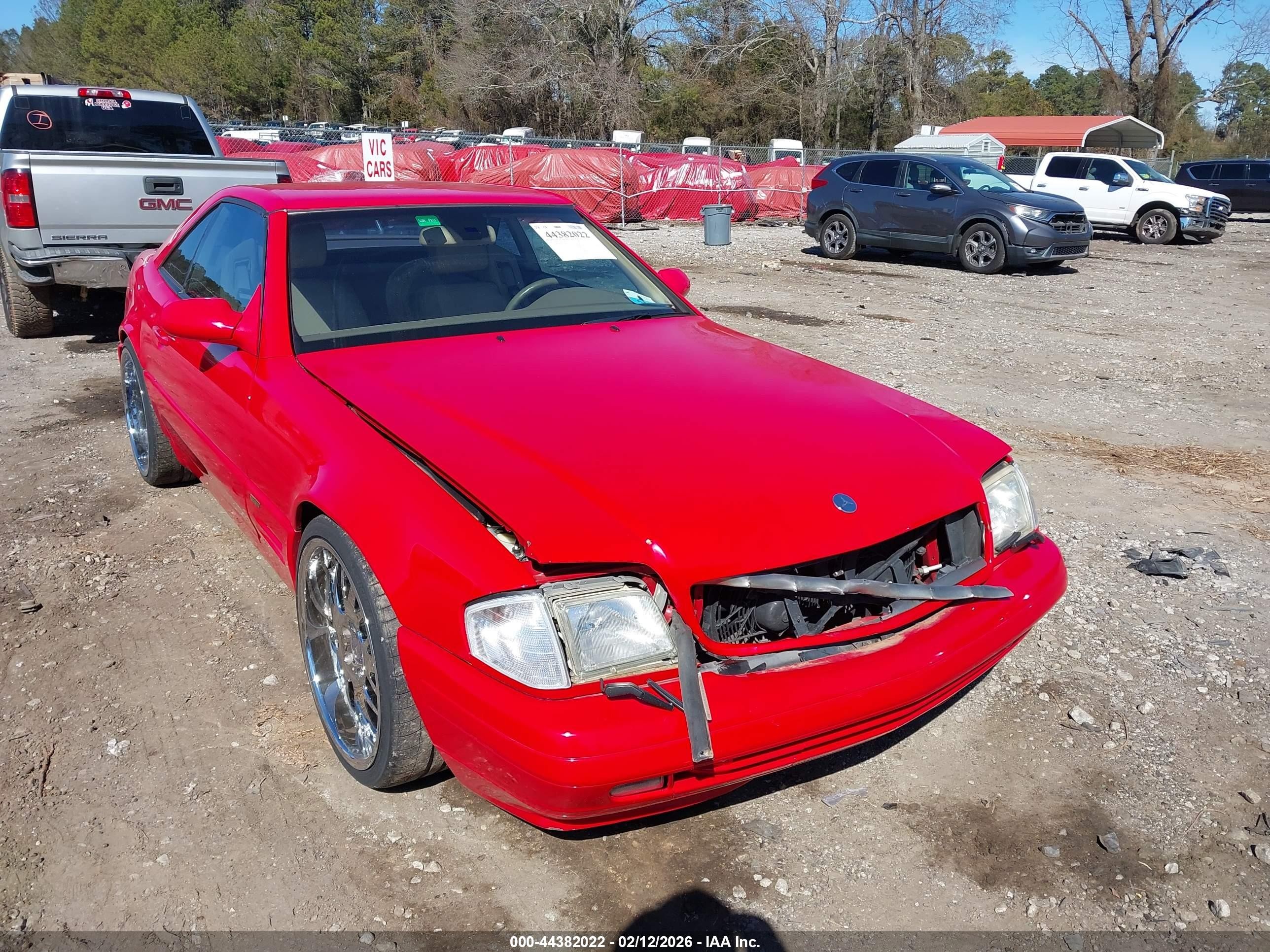 2000 Mercedes-benz Sl 500   Red vin: WDBFA68F8YF192388